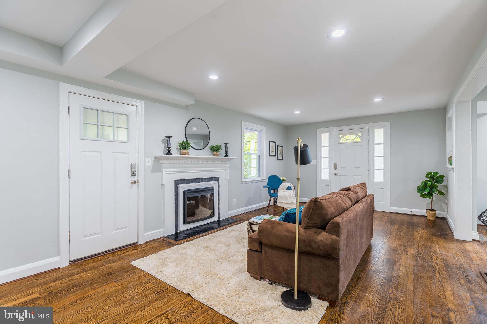 RAMBLEWOOD - Residential