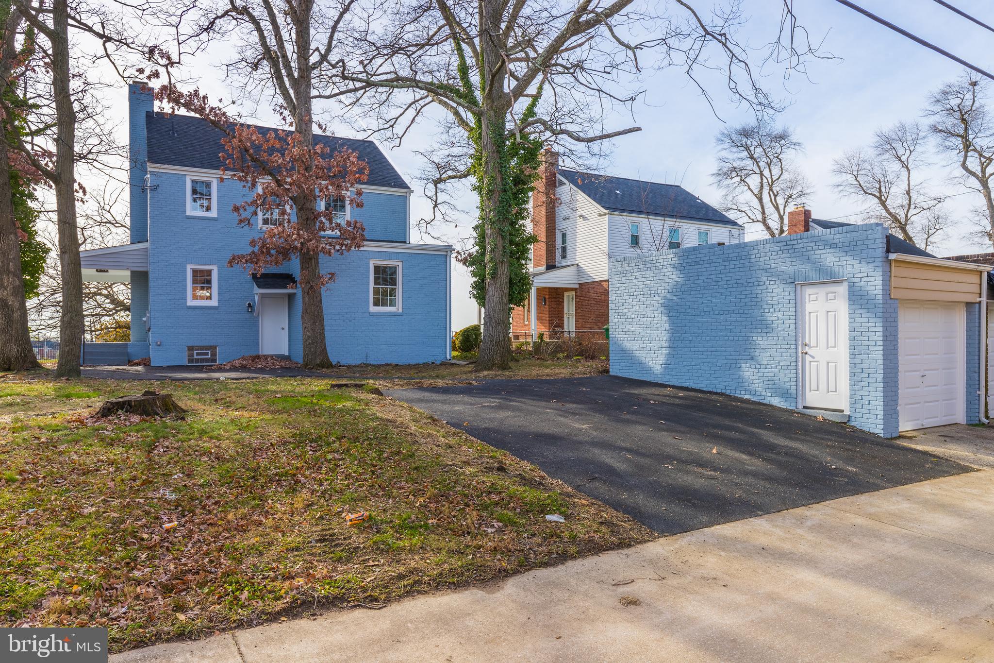 RAMBLEWOOD - Residential