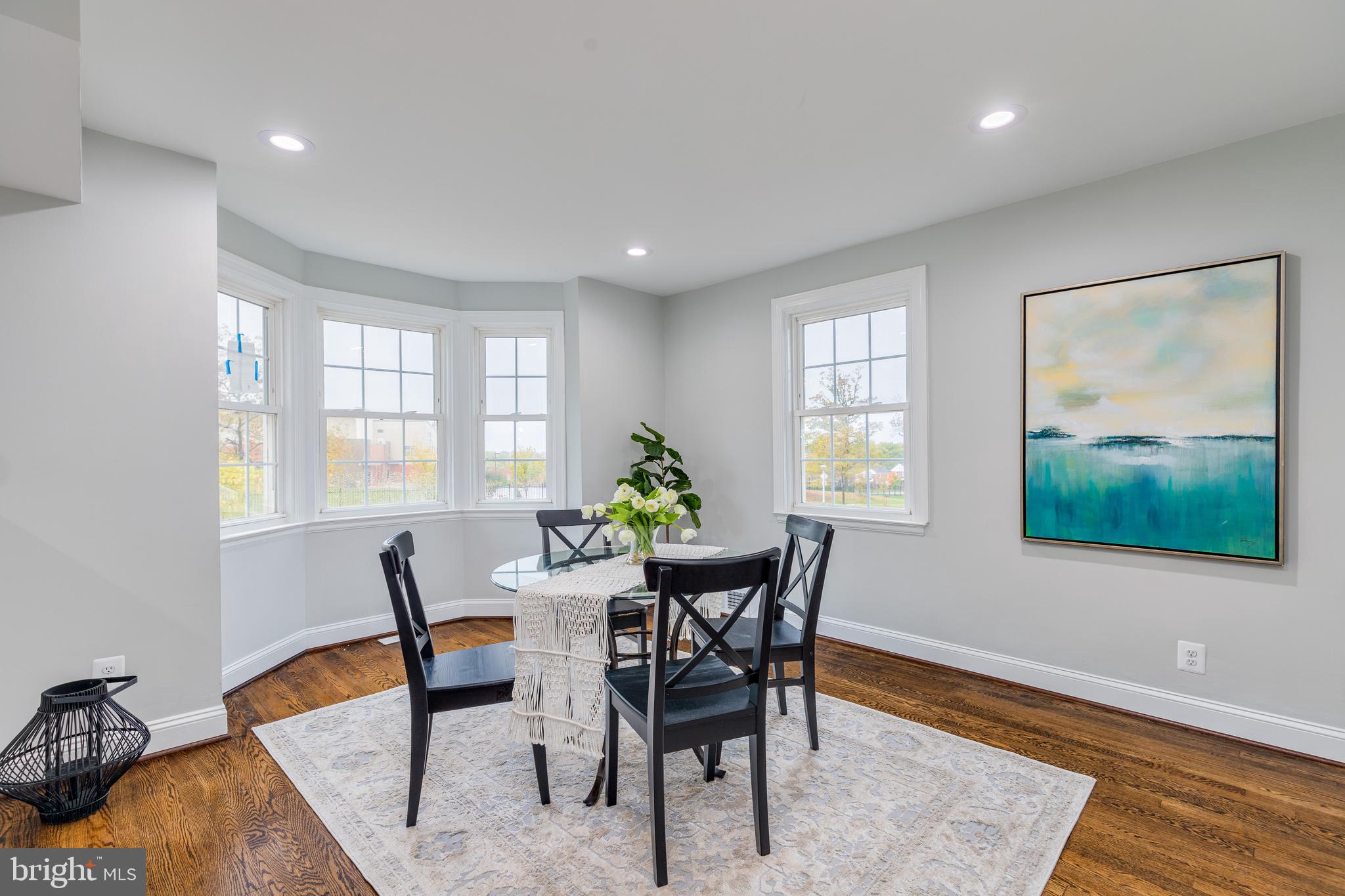 RAMBLEWOOD - Residential