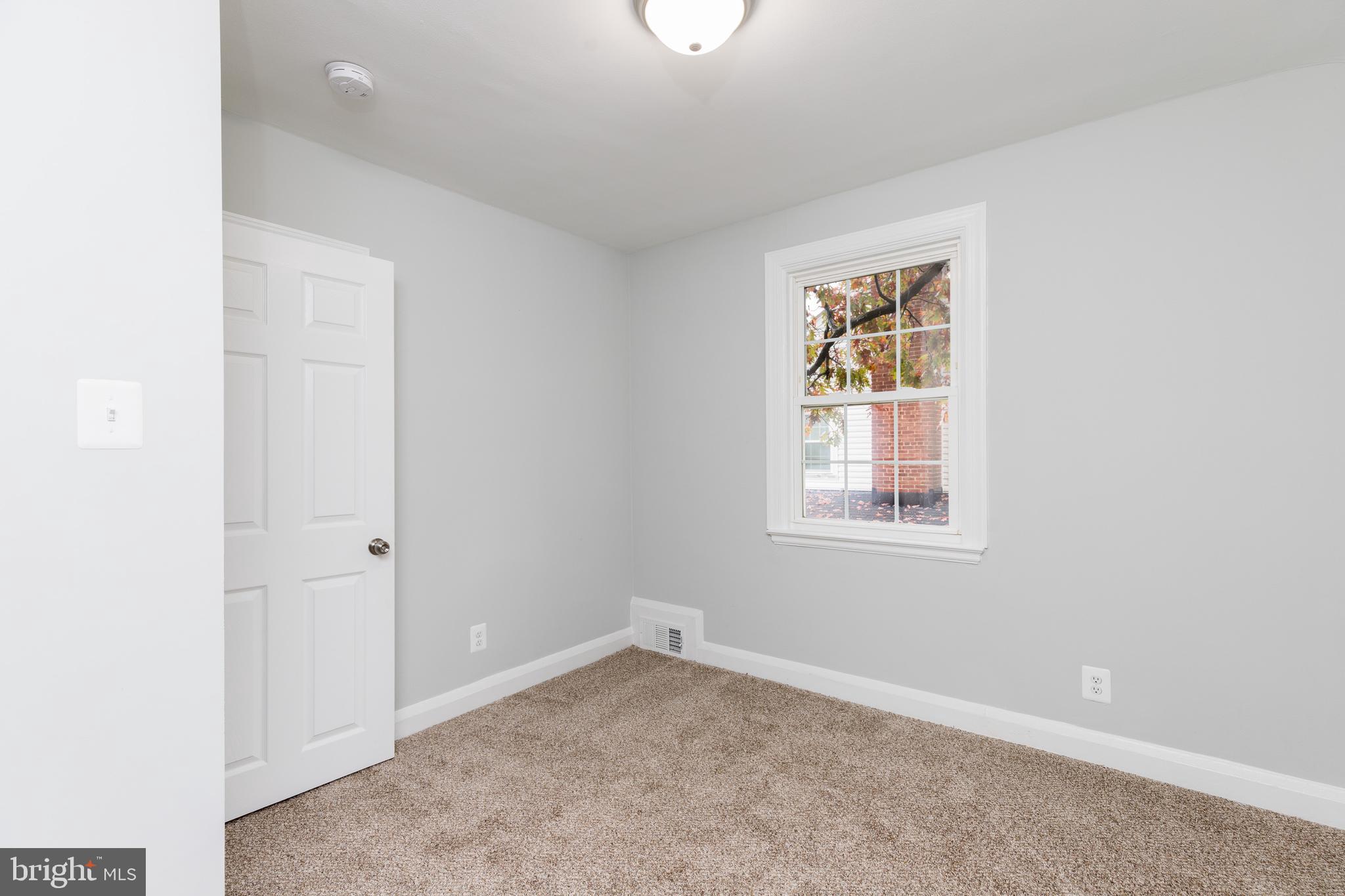 RAMBLEWOOD - Residential