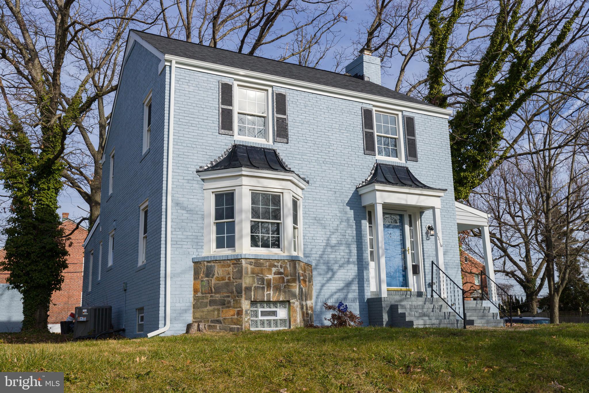 RAMBLEWOOD - Residential