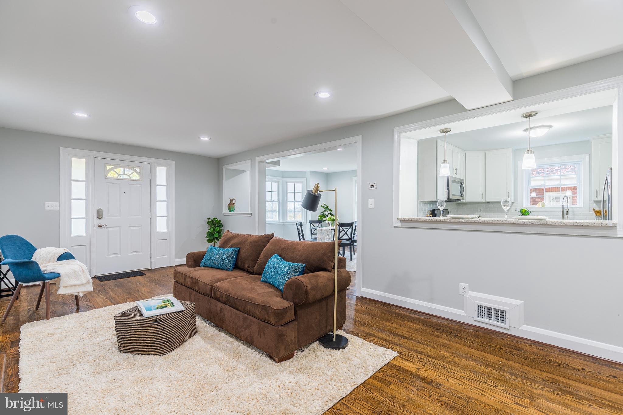 RAMBLEWOOD - Residential