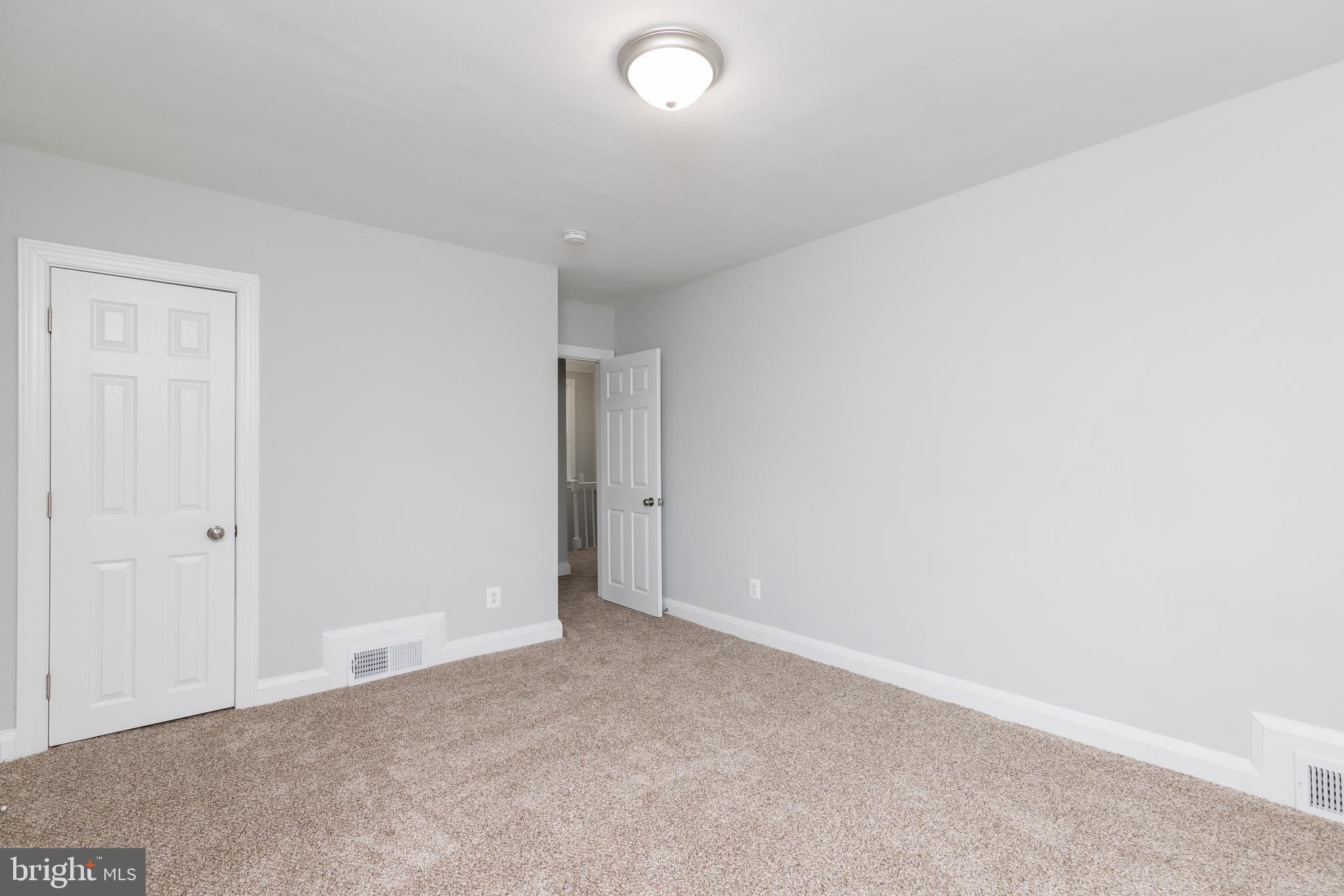 RAMBLEWOOD - Residential