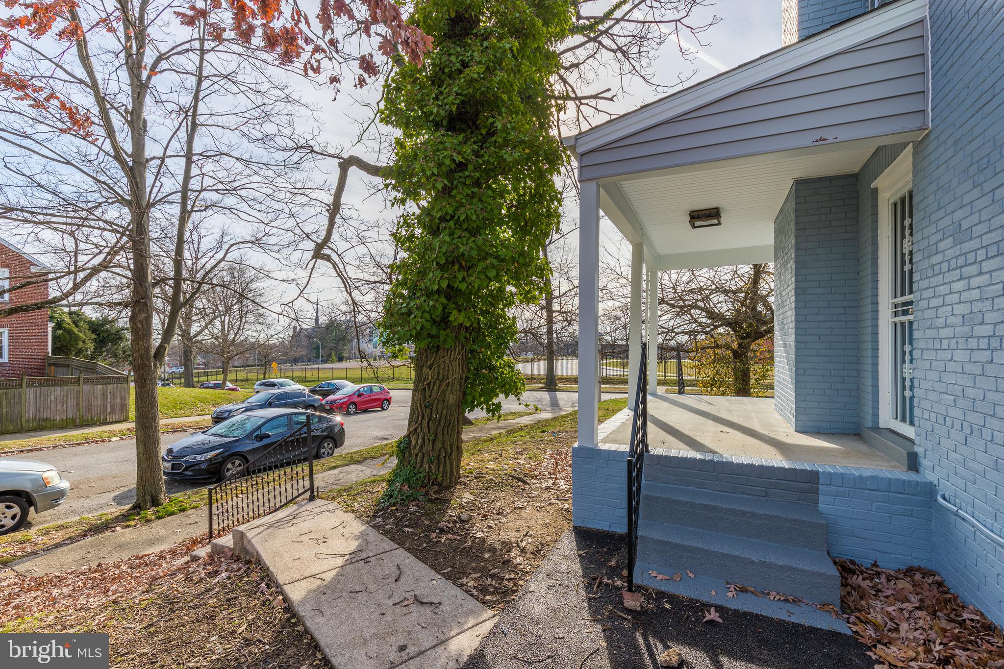 RAMBLEWOOD - Residential