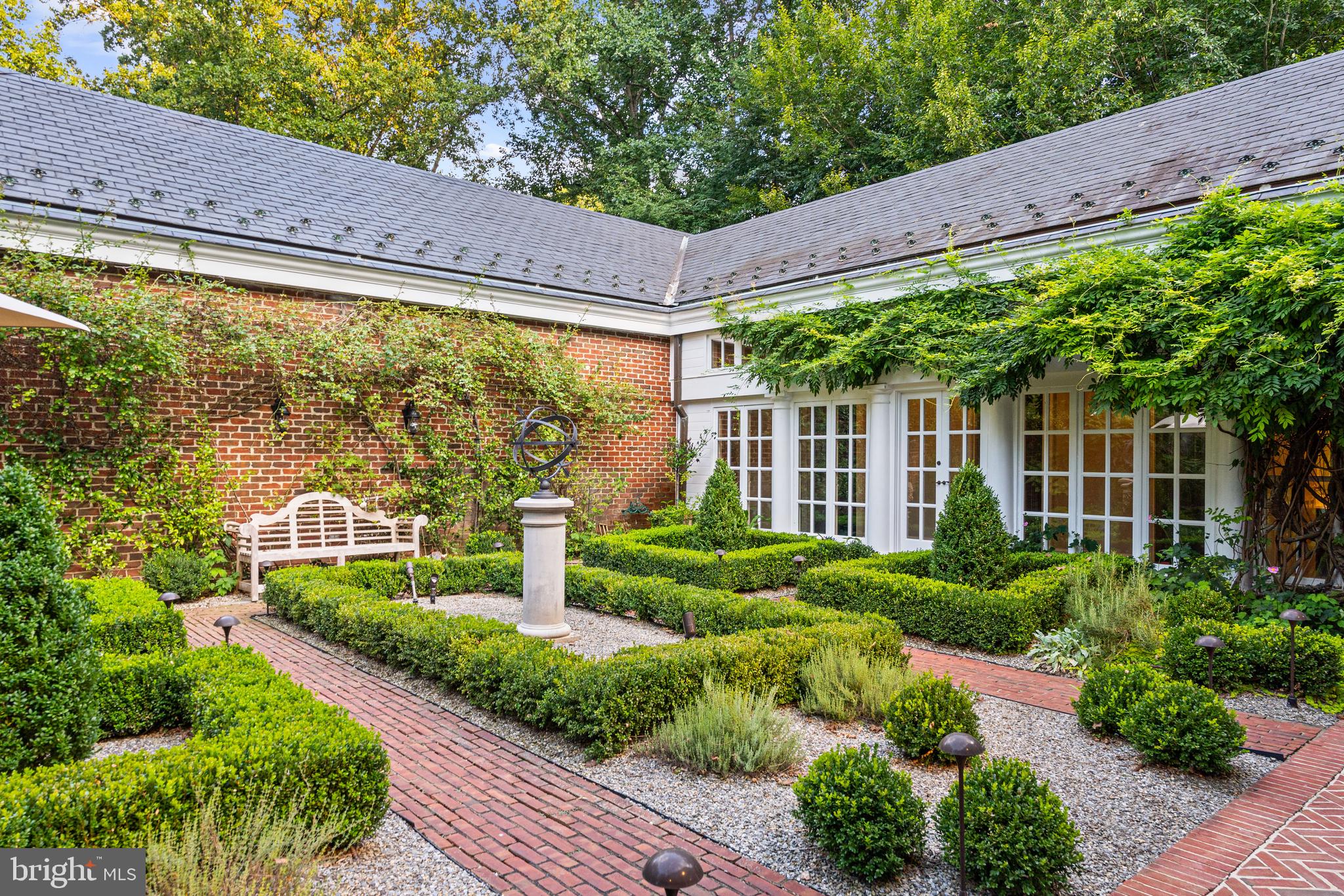 AVENEL - Residential