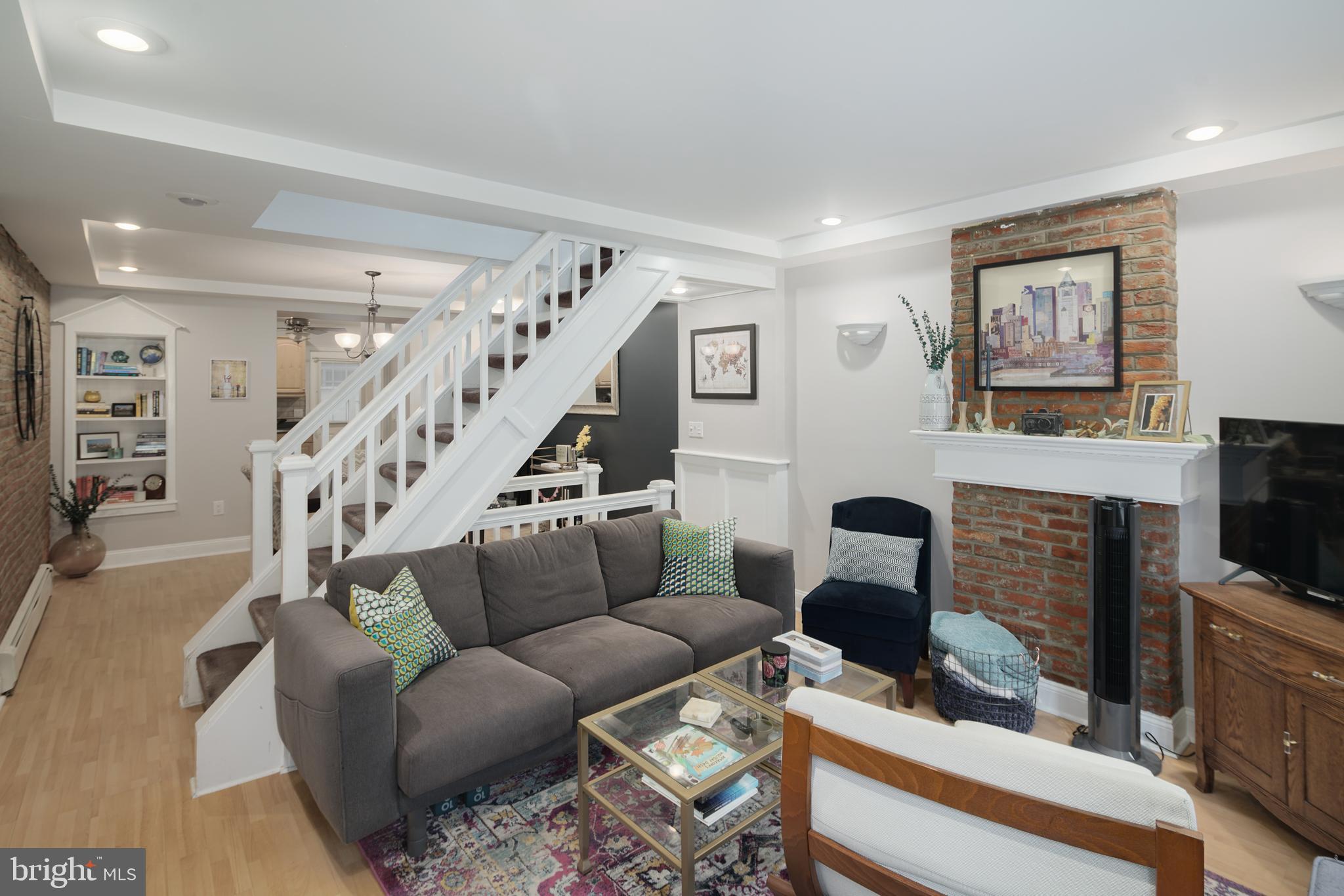EAST PASSYUNK CROSSING - Residential Lease
