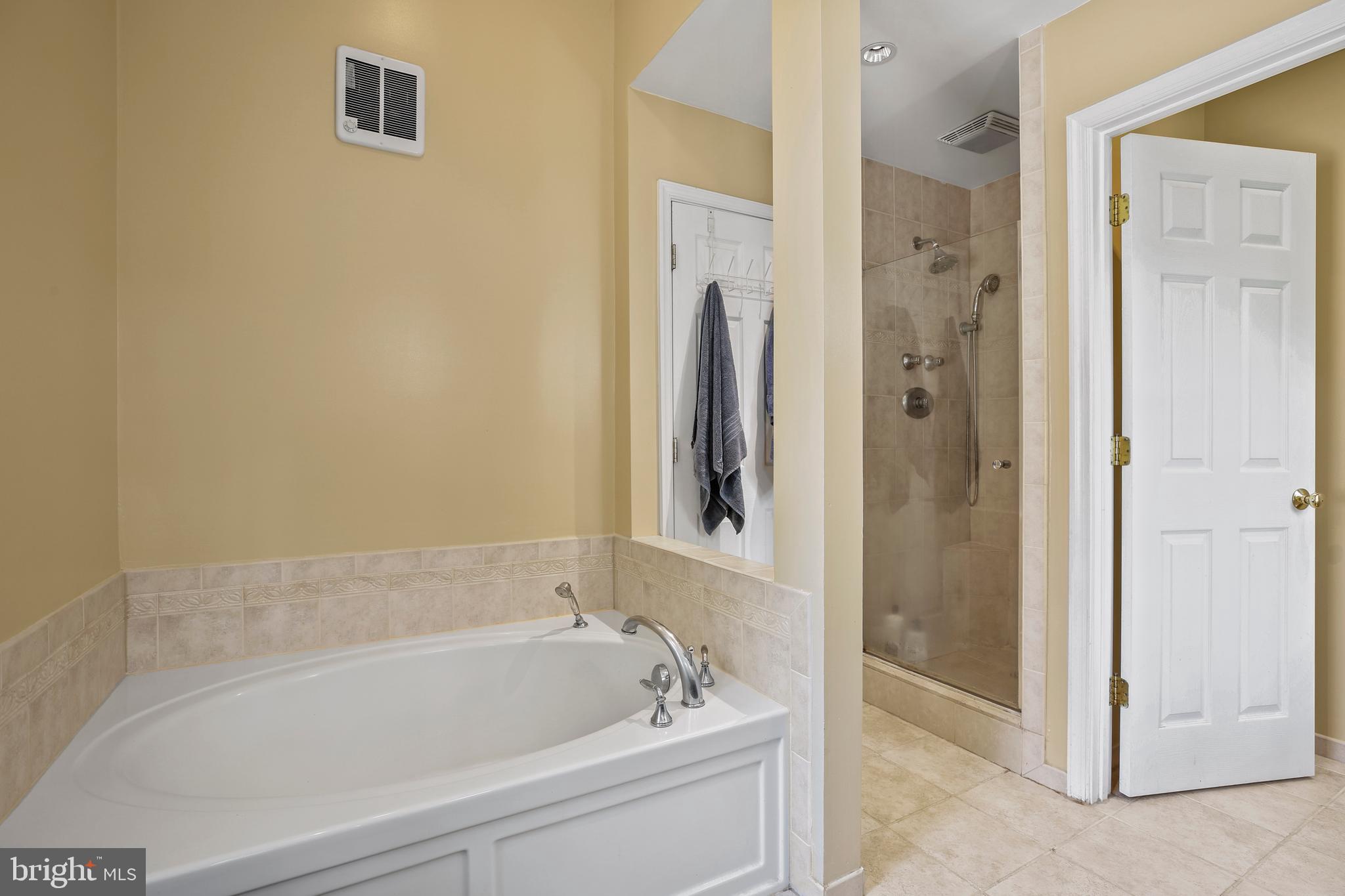 EDGEWOOD - Residential