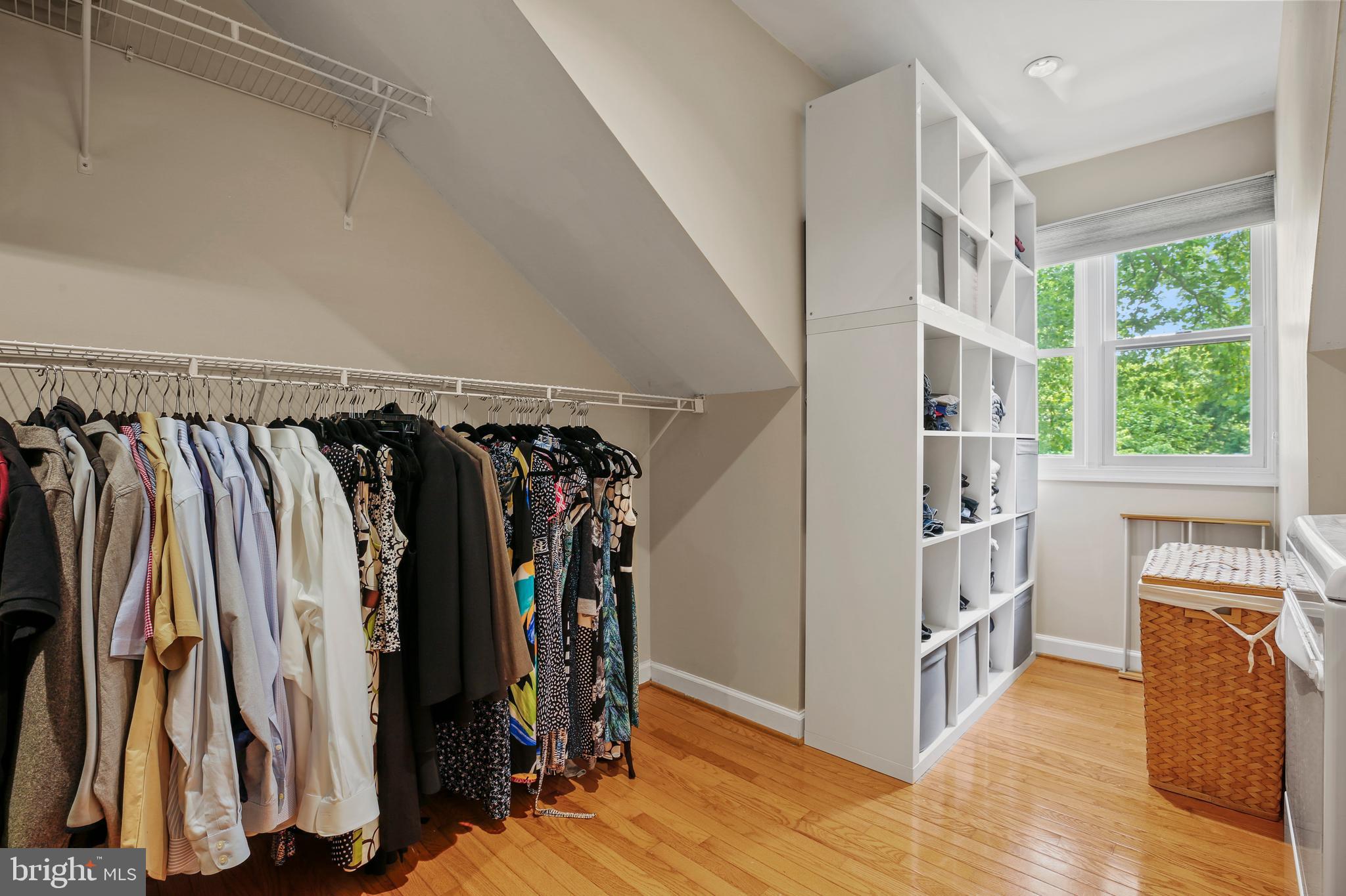 EDGEWOOD - Residential