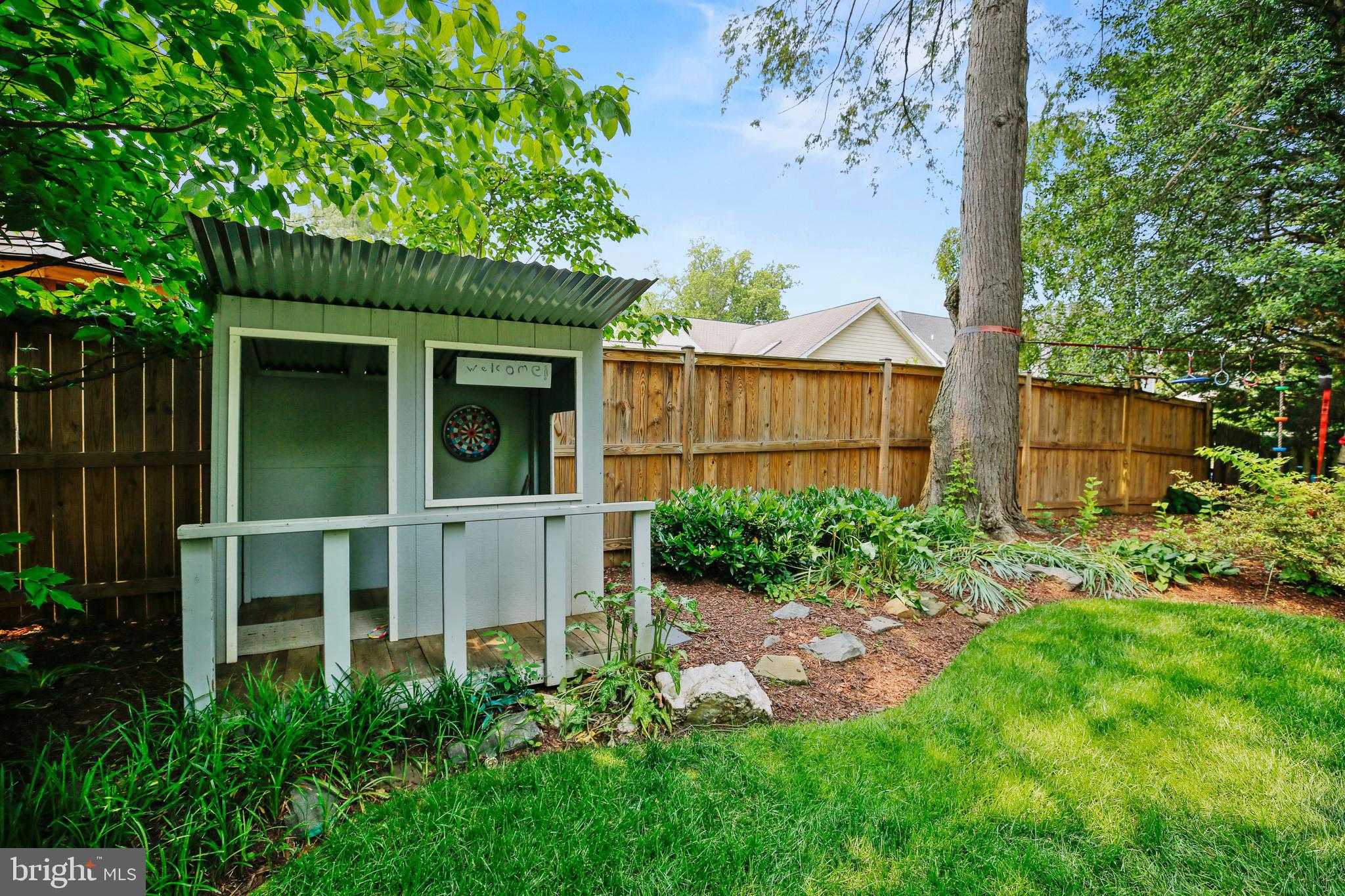 EDGEWOOD - Residential