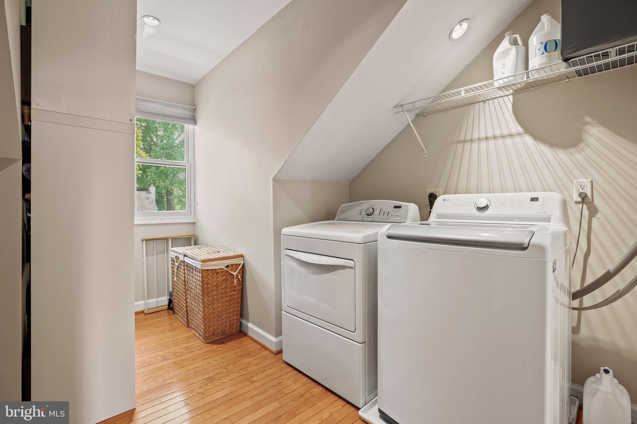 EDGEWOOD - Residential