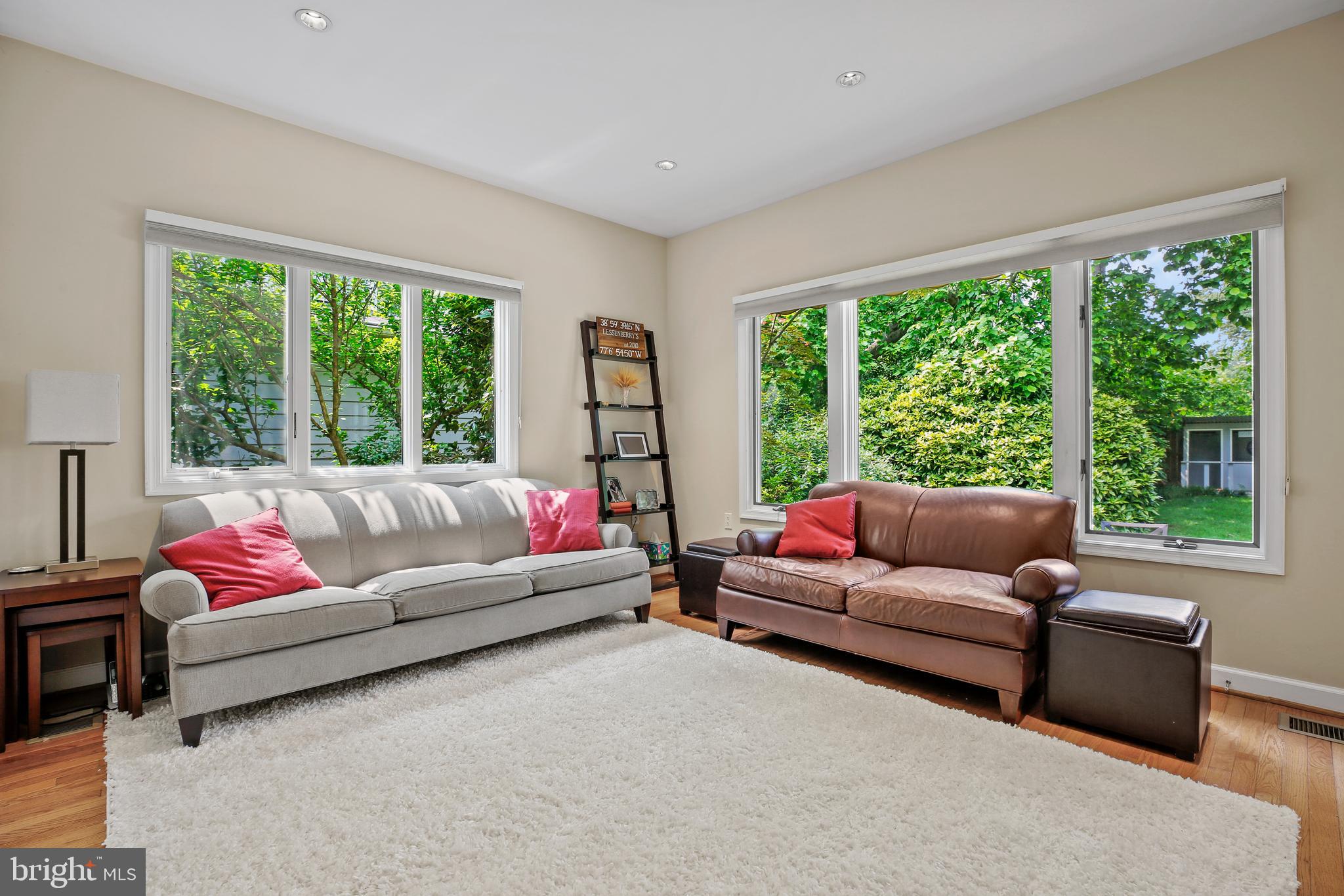 EDGEWOOD - Residential