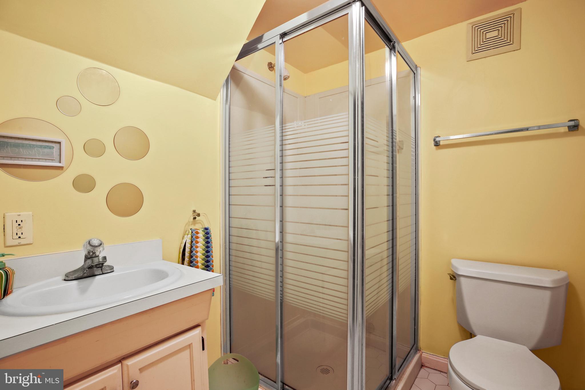 EDGEWOOD - Residential