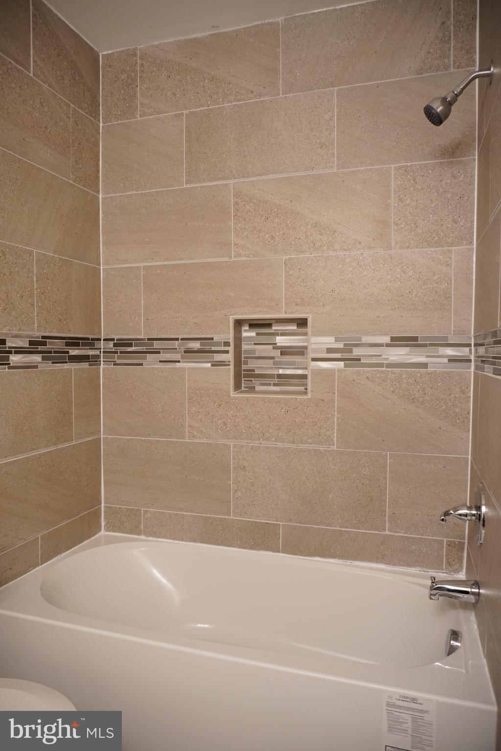 LAKE RIDGE - MOHICAN - Residential