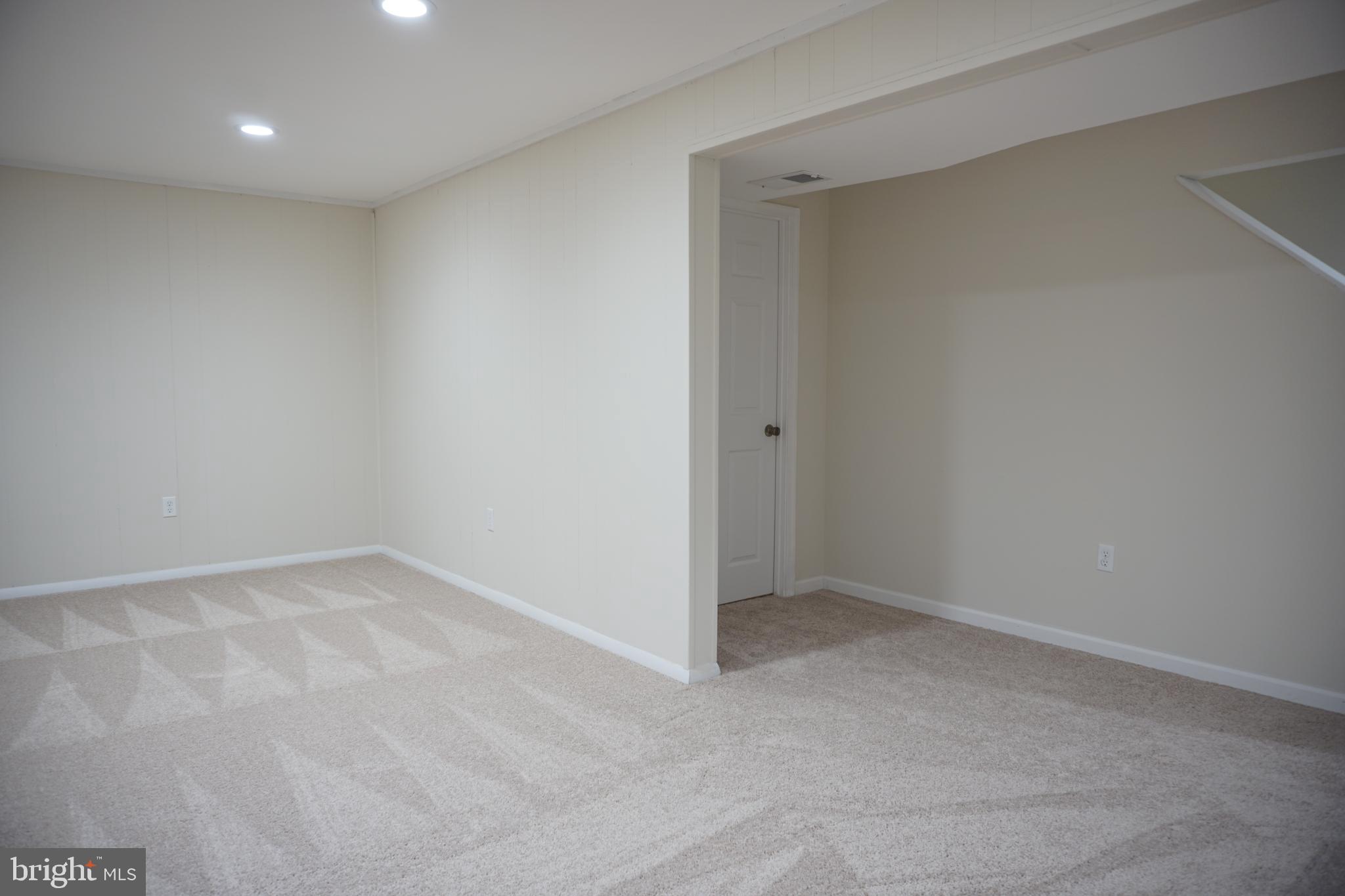 LAKE RIDGE - MOHICAN - Residential