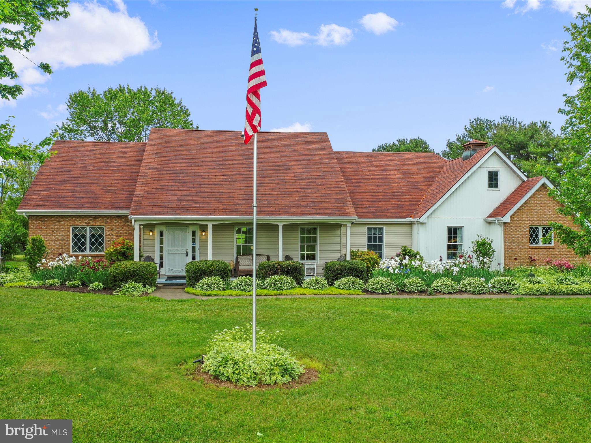 OAKLAND HEIGHTS - Residential