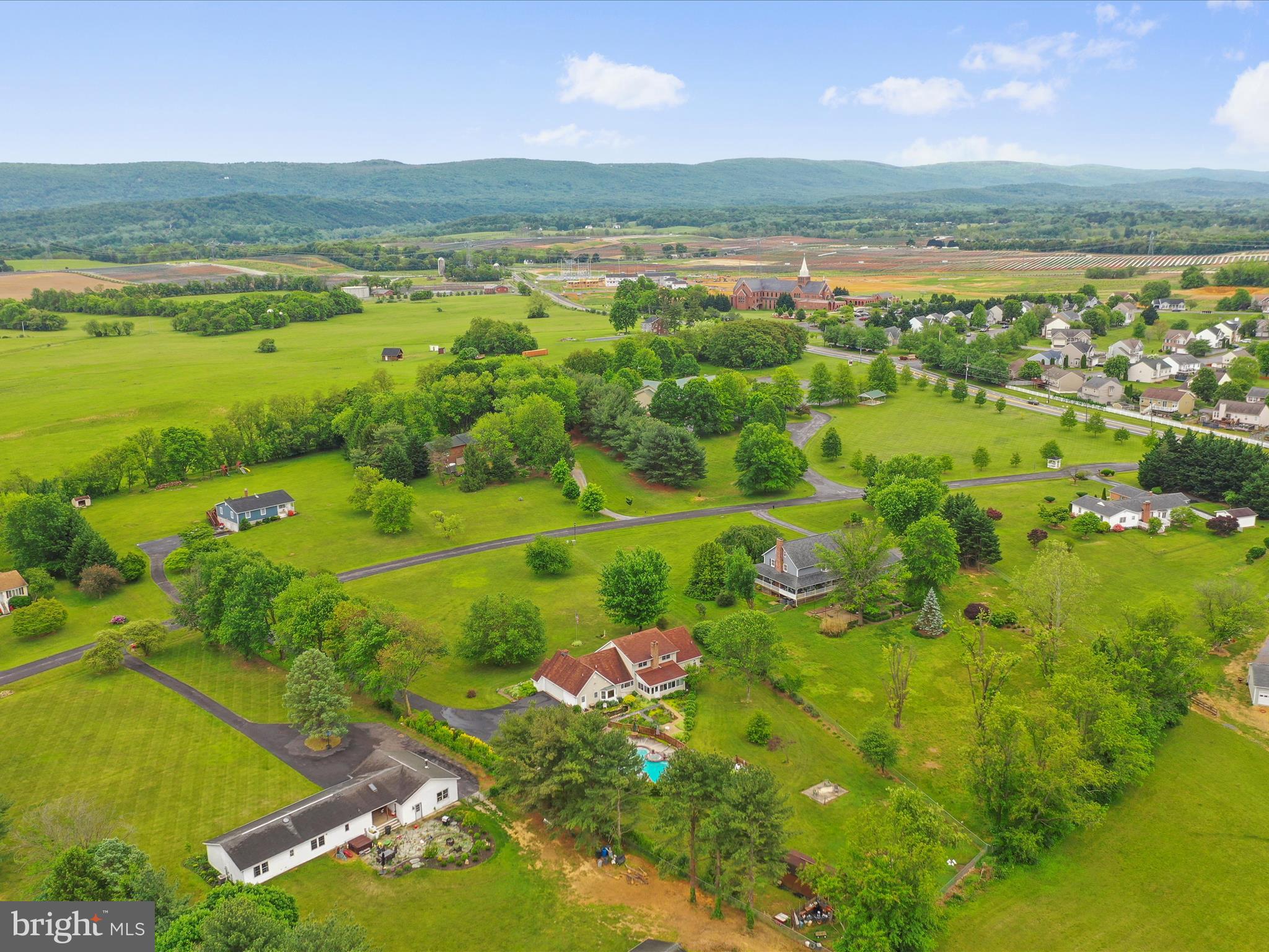 OAKLAND HEIGHTS - Residential