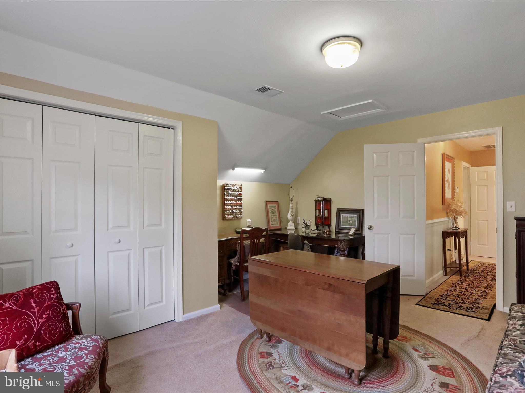 OAKLAND HEIGHTS - Residential