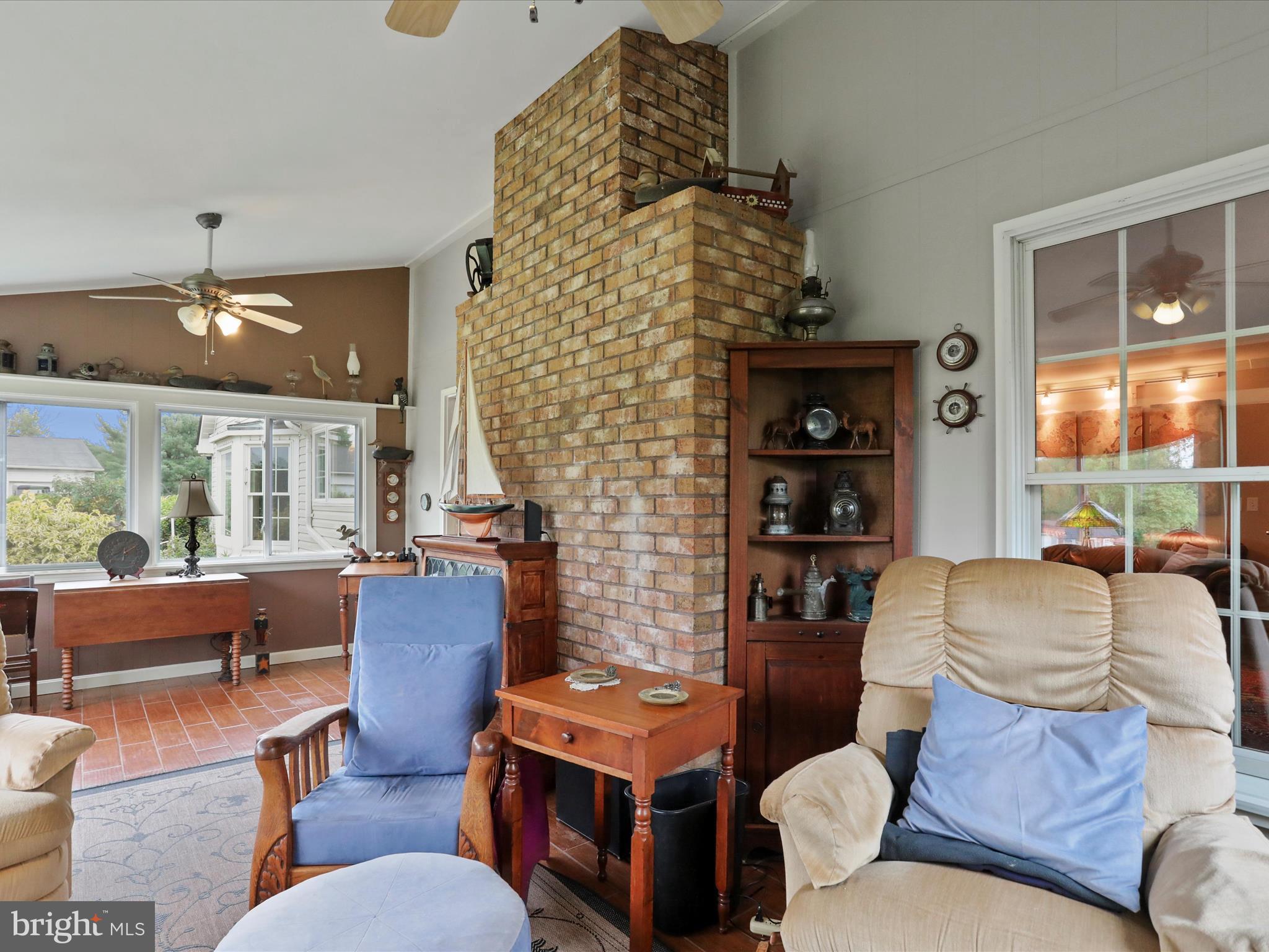 OAKLAND HEIGHTS - Residential