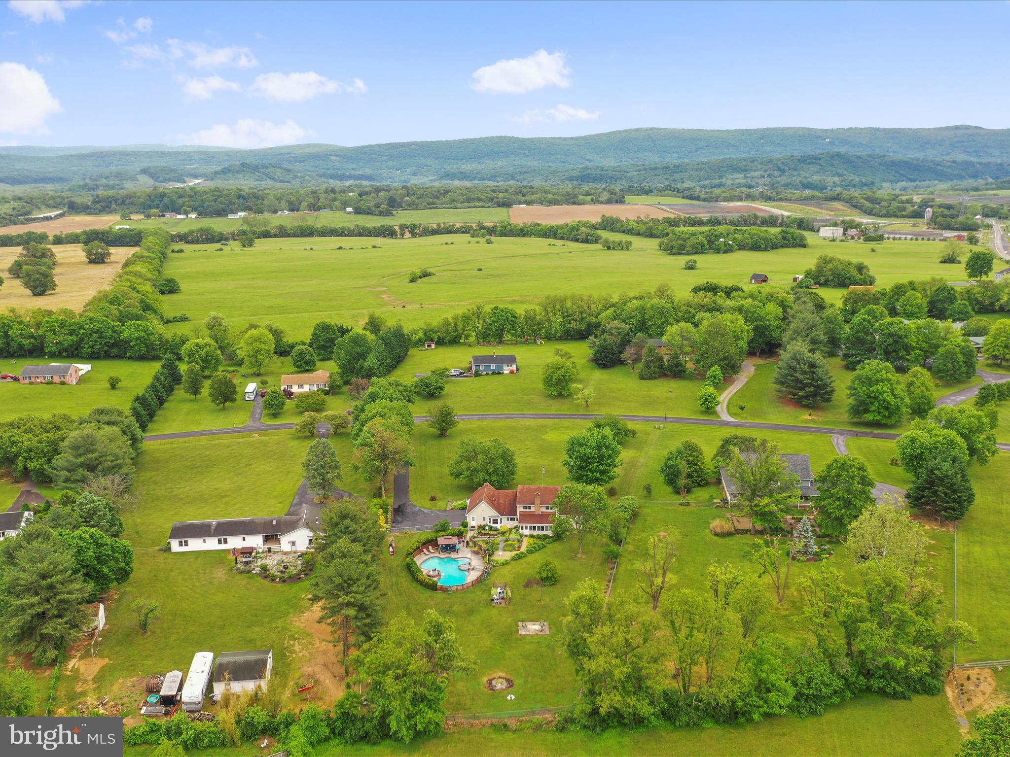 OAKLAND HEIGHTS - Residential