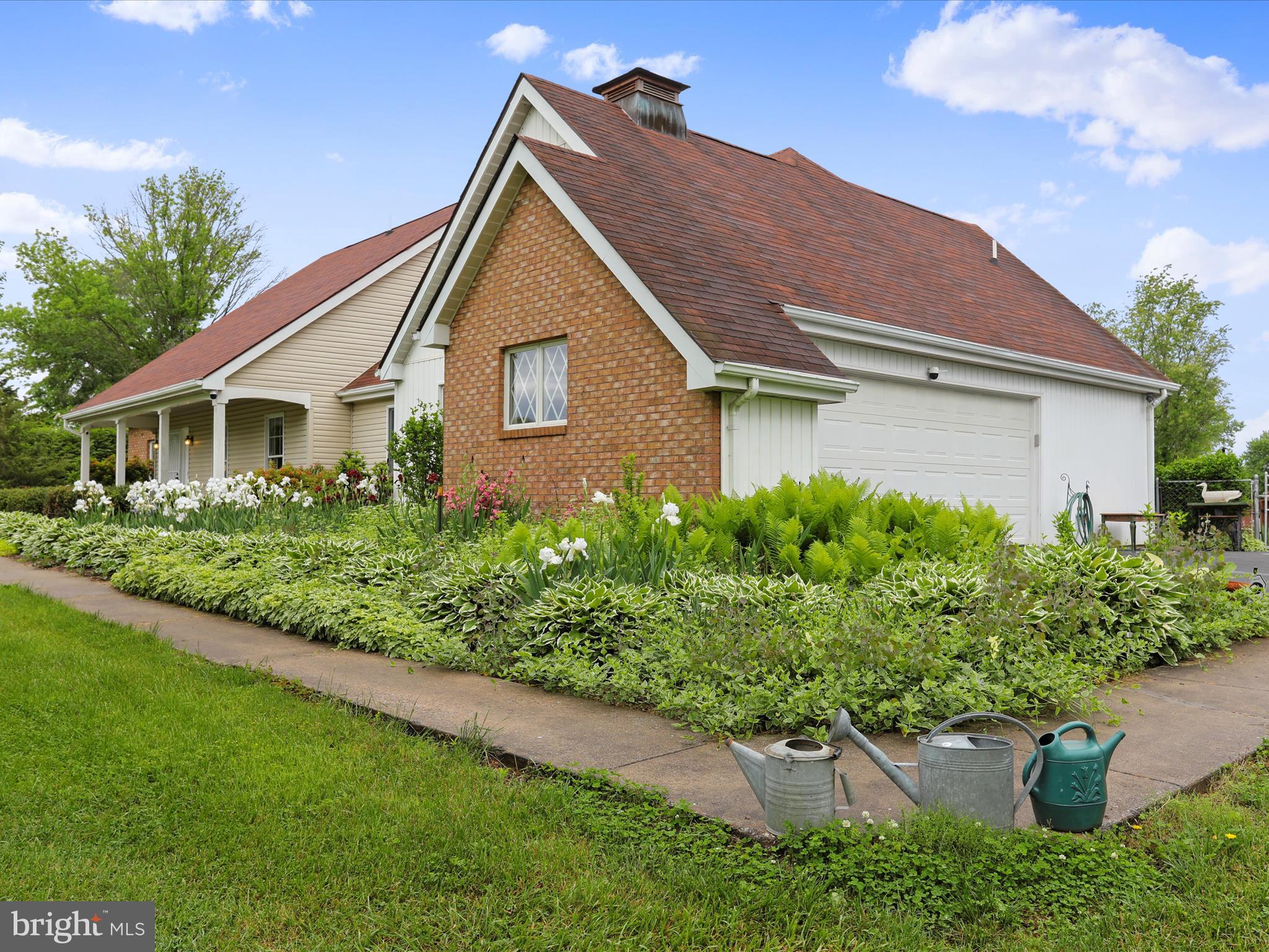 OAKLAND HEIGHTS - Residential