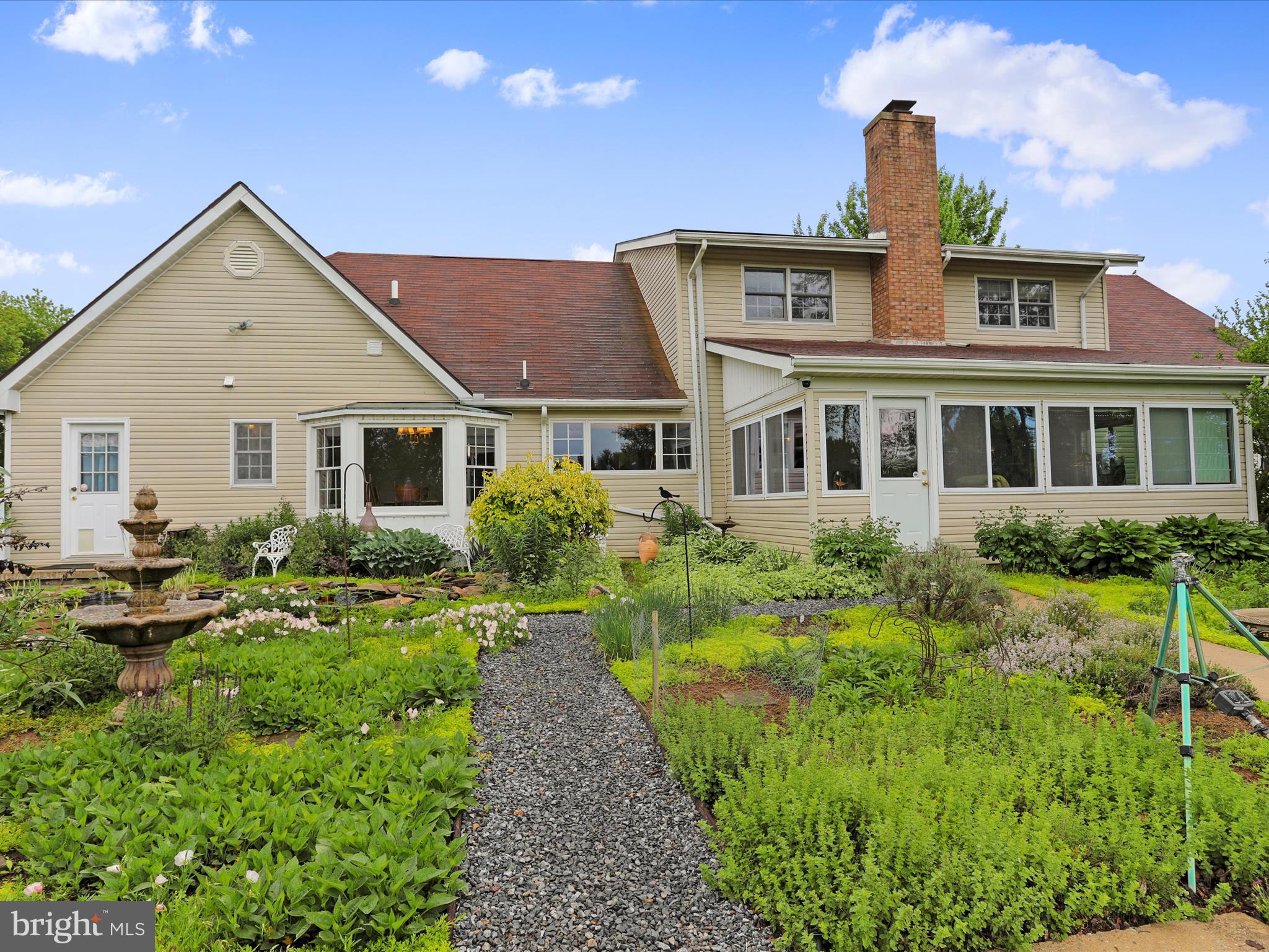 OAKLAND HEIGHTS - Residential