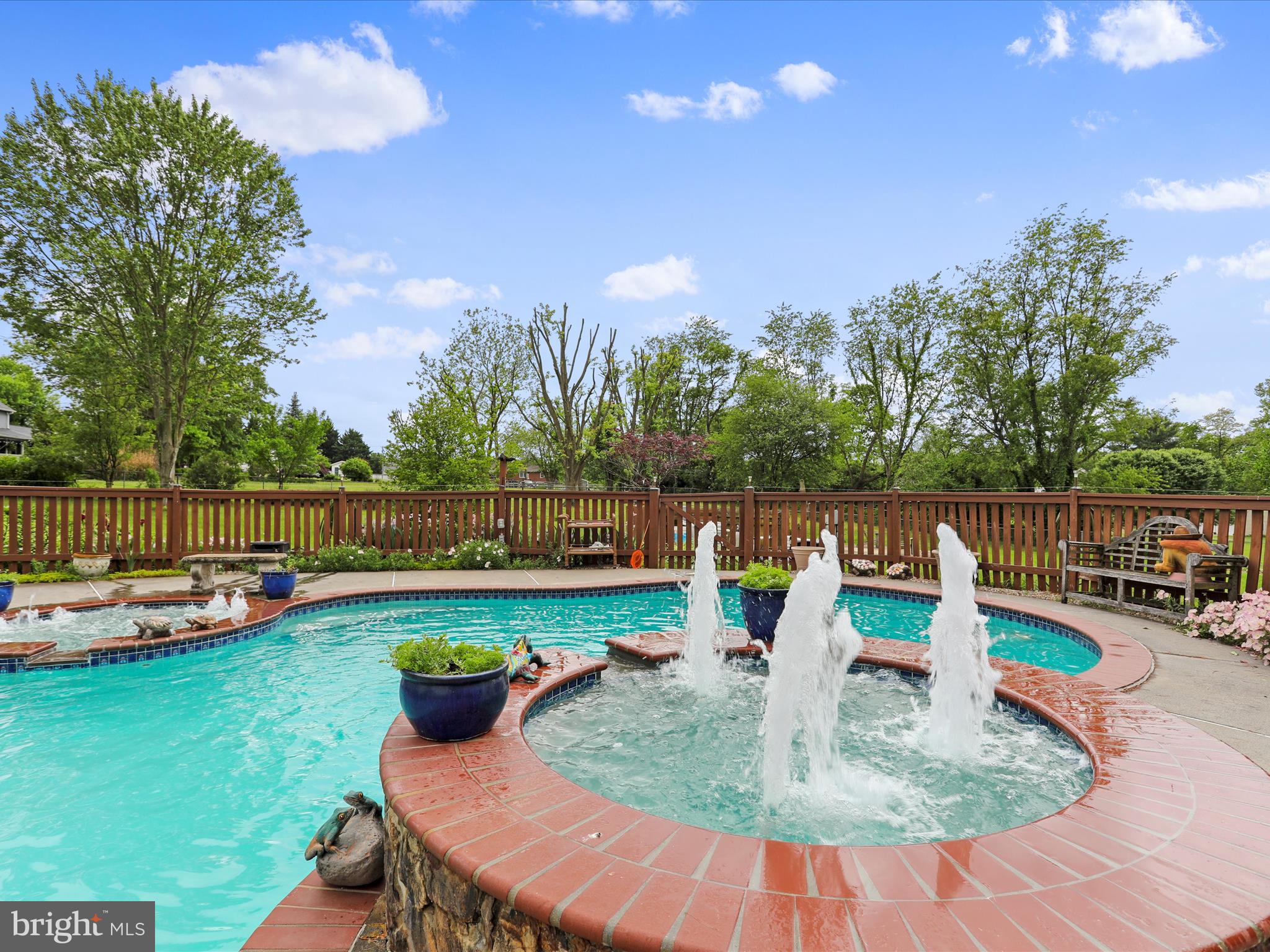 OAKLAND HEIGHTS - Residential