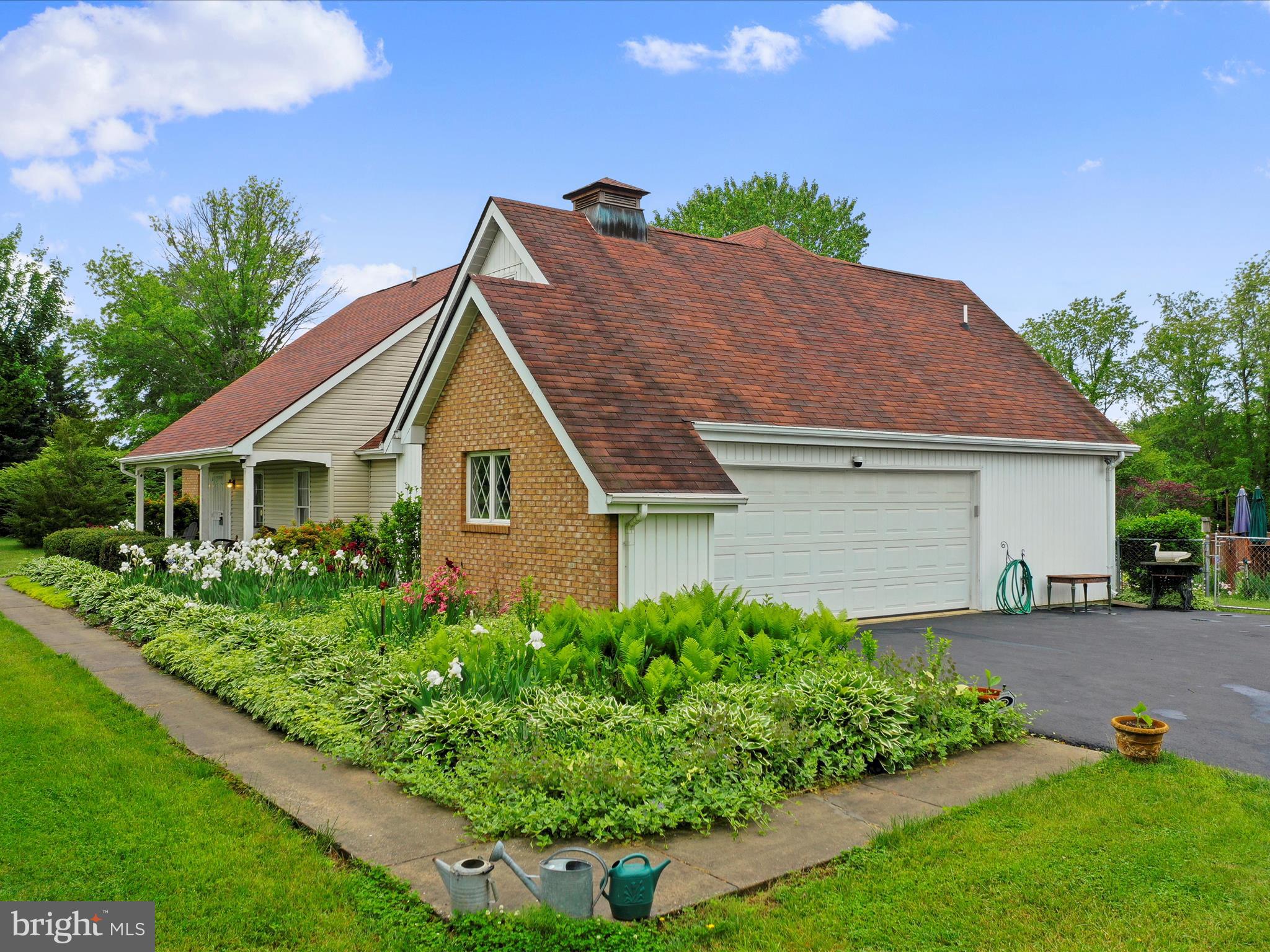 OAKLAND HEIGHTS - Residential