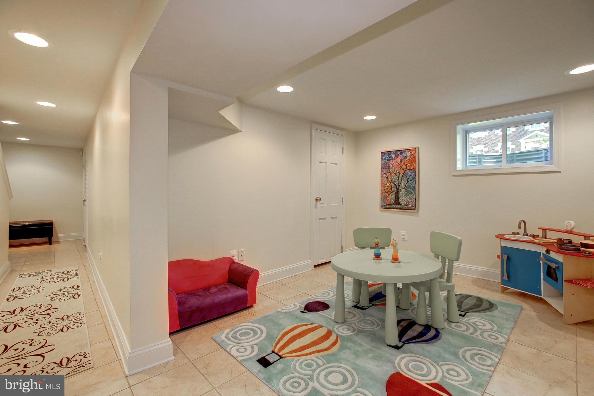 ROSEMONT - Residential