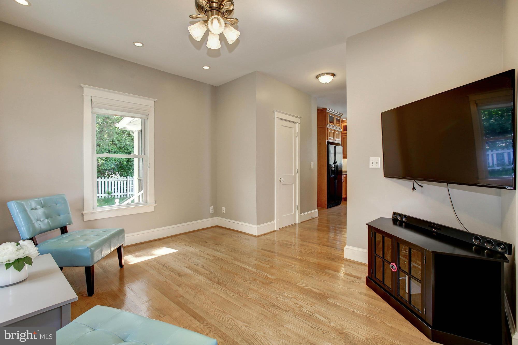 ROSEMONT - Residential