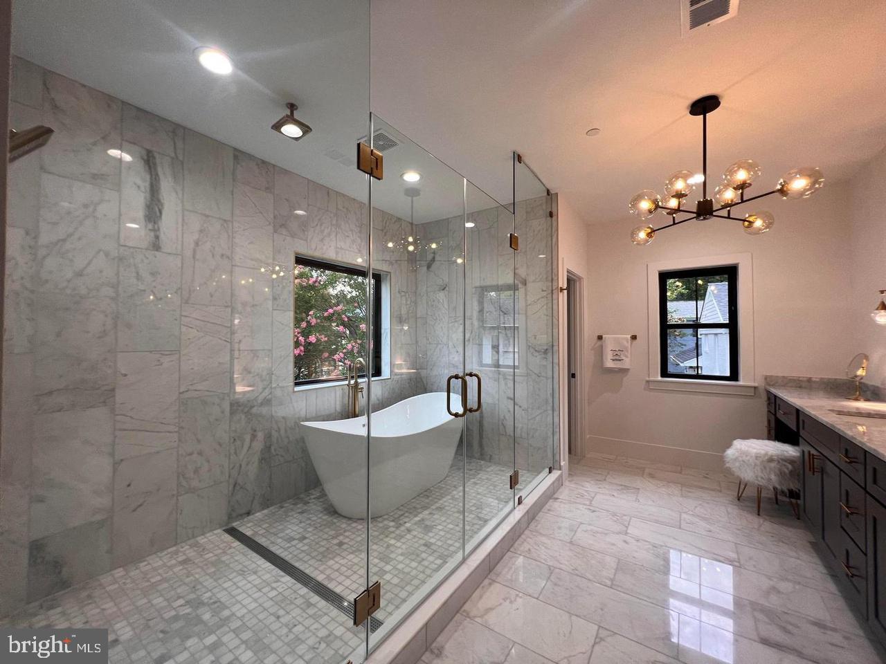 8728 EWING DRIVE
