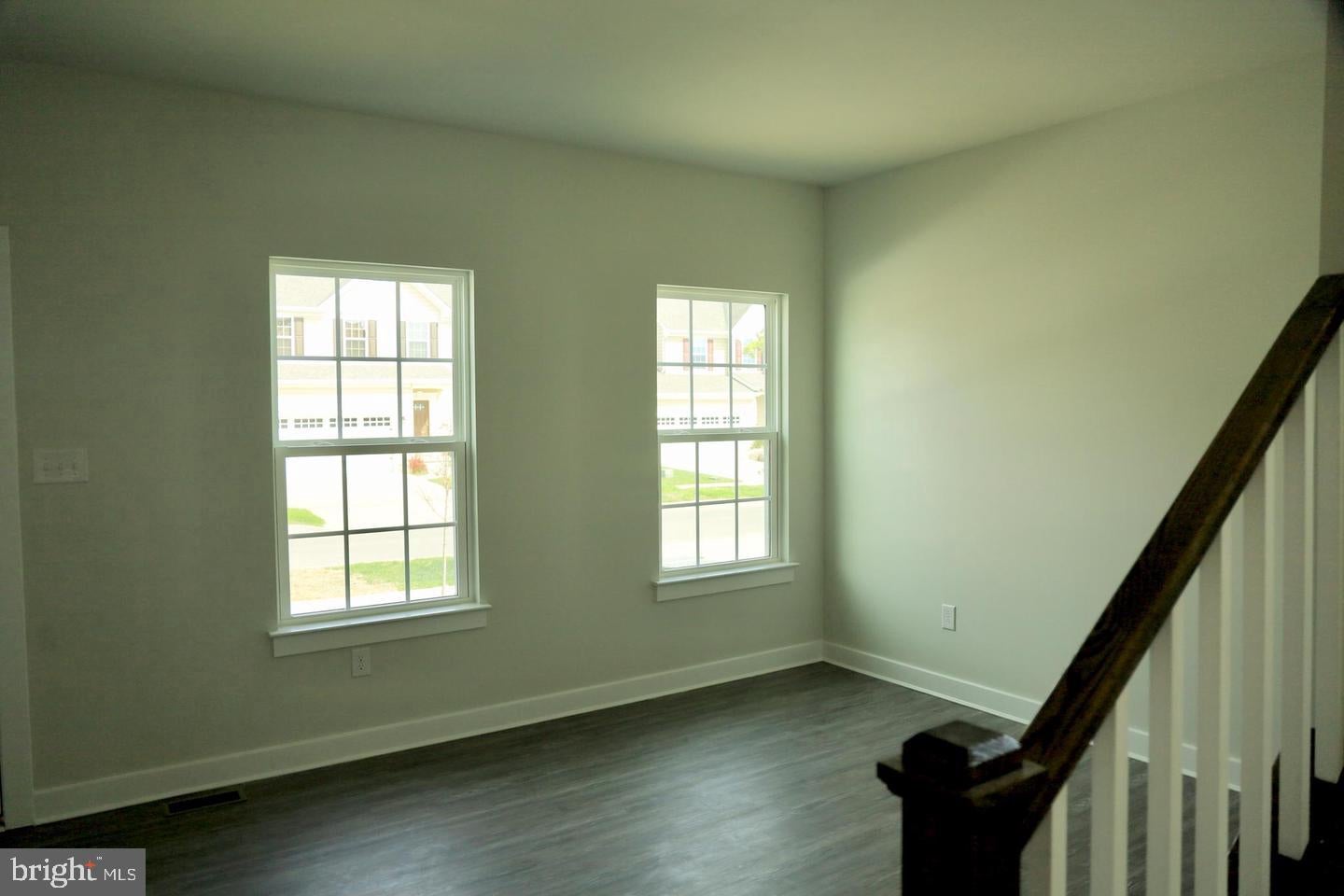 1331 DARLING DRIVE