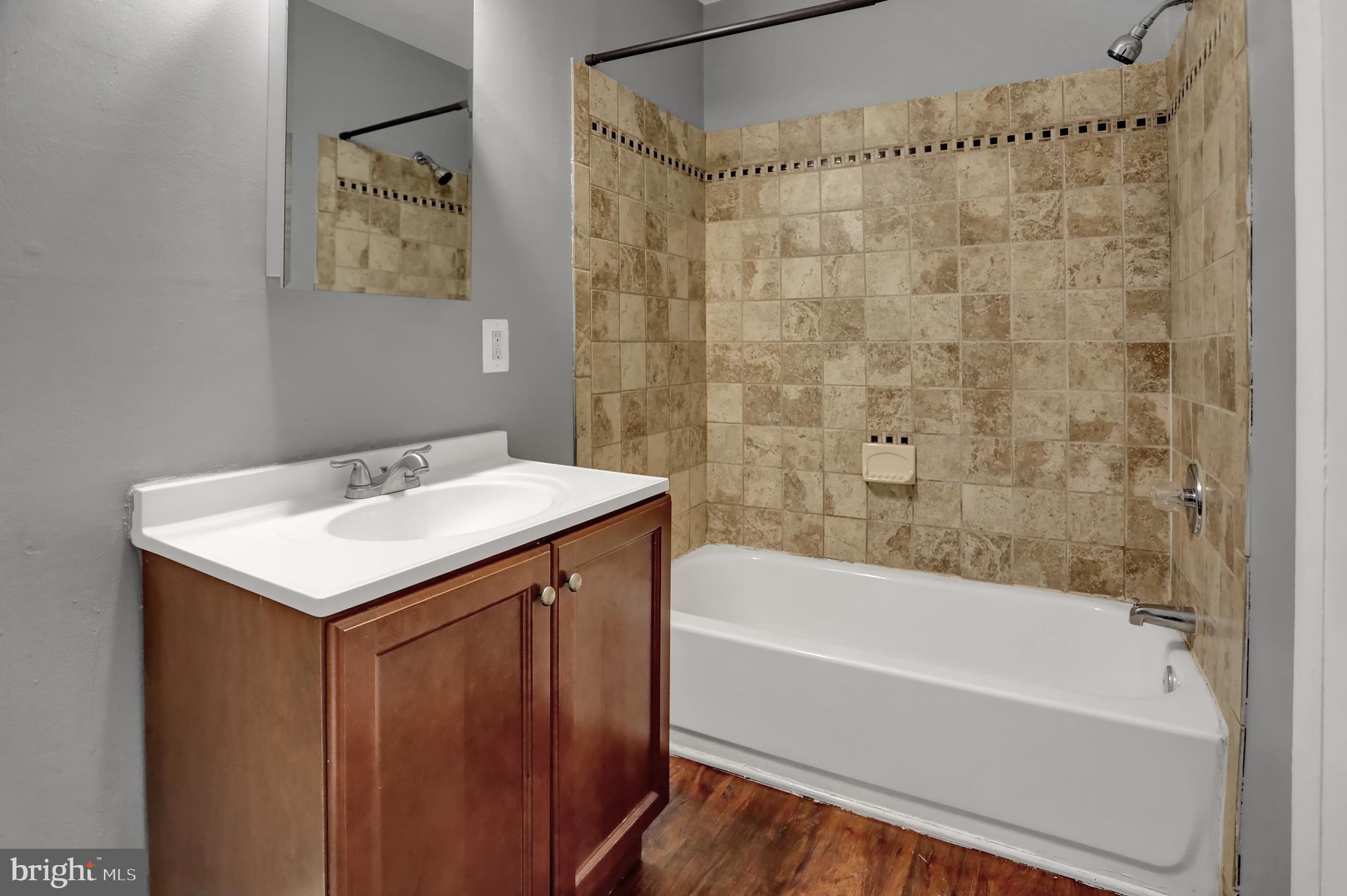 BALTIMORE HIGHLANDS - Residential Lease