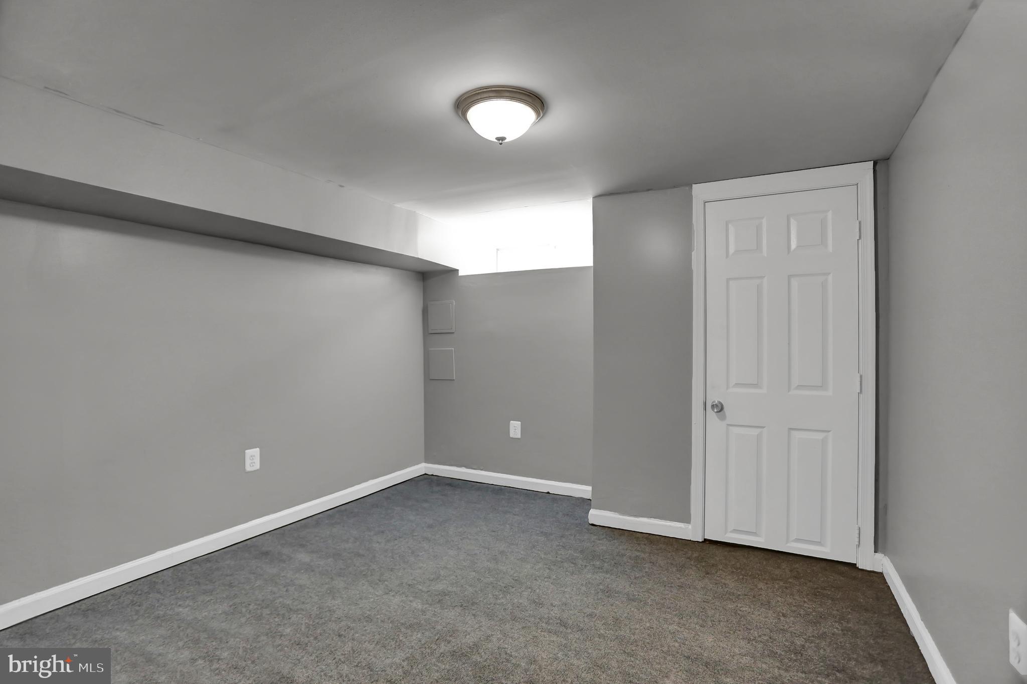 BALTIMORE HIGHLANDS - Residential Lease