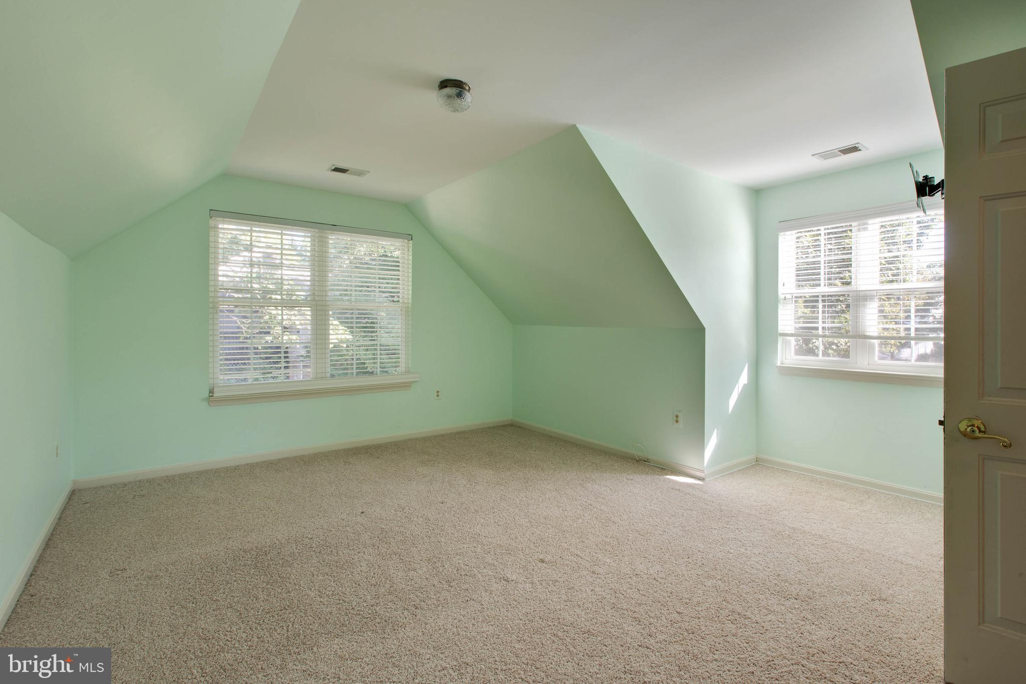 KINGS GRANT LA PLATA - Residential