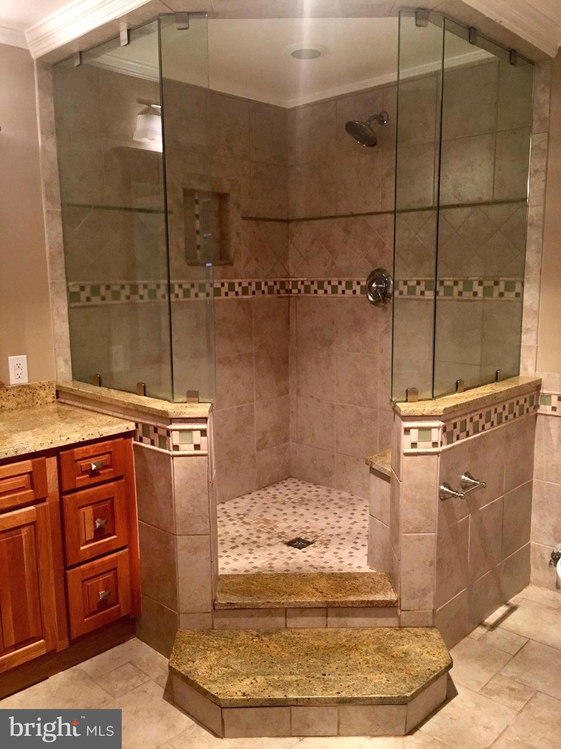 KINGS GRANT LA PLATA - Residential