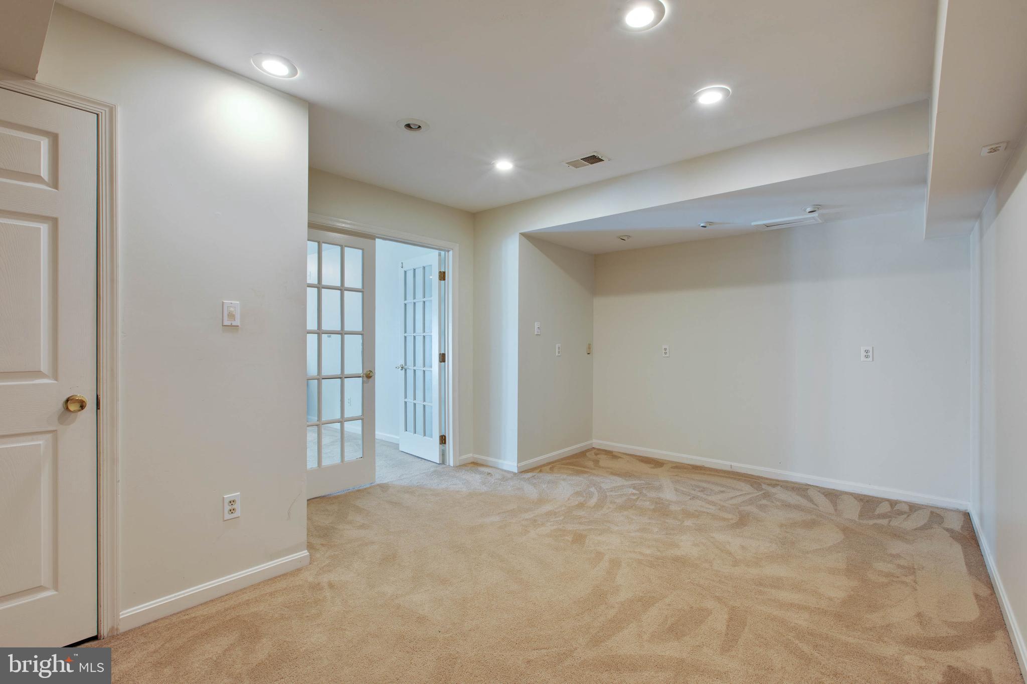 KINGS GRANT LA PLATA - Residential