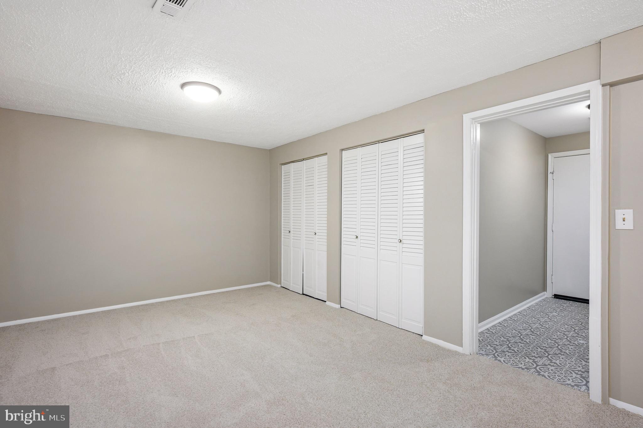 COUNTRYSIDE - Residential