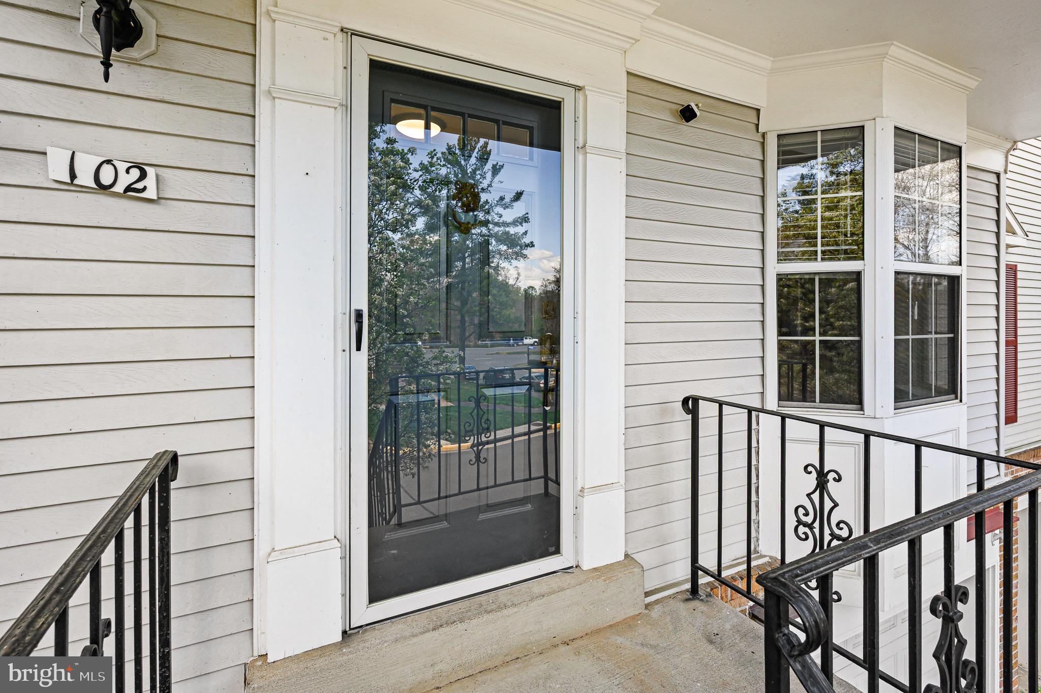 COUNTRYSIDE - Residential