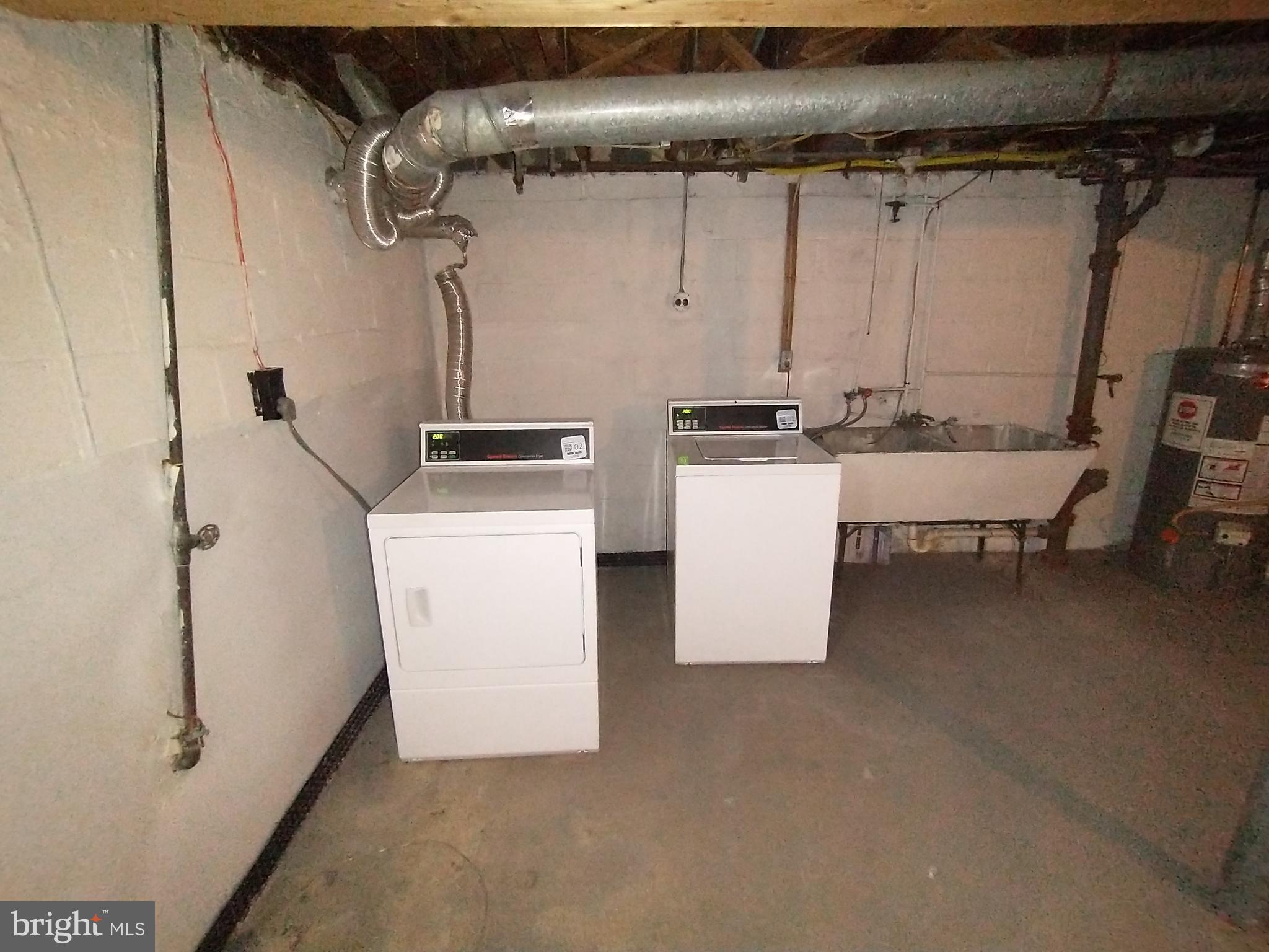 GLEN OAKS - Residential