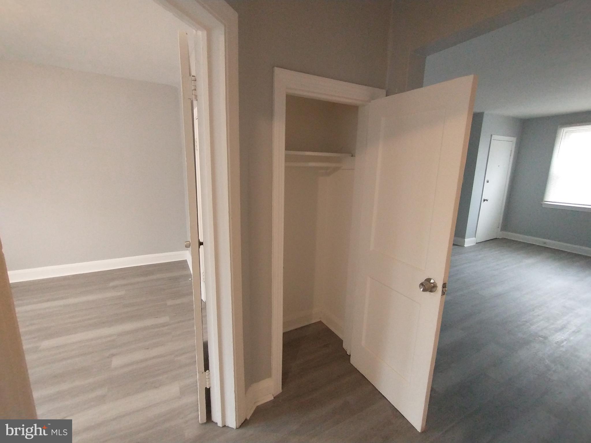 GLEN OAKS - Residential