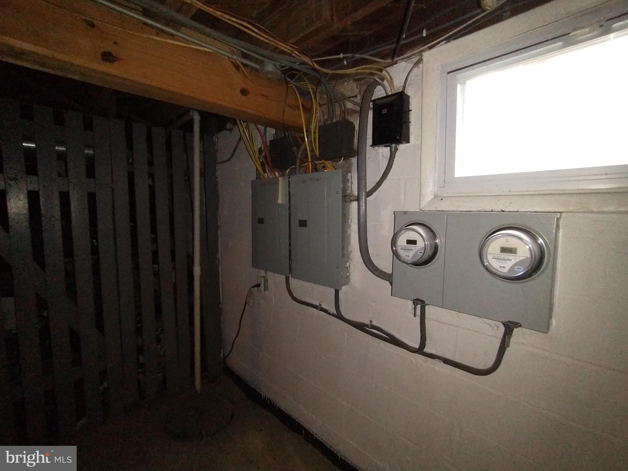 GLEN OAKS - Residential