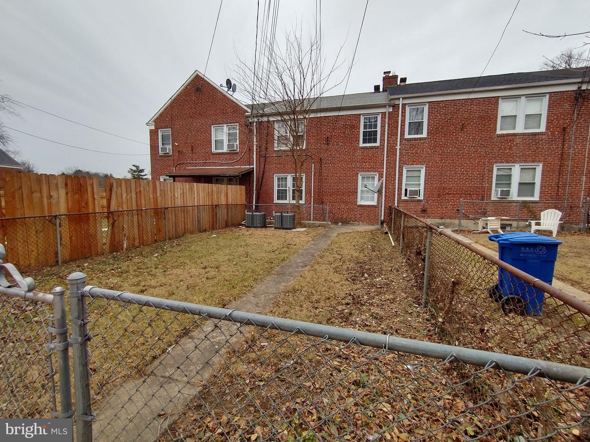 GLEN OAKS - Residential