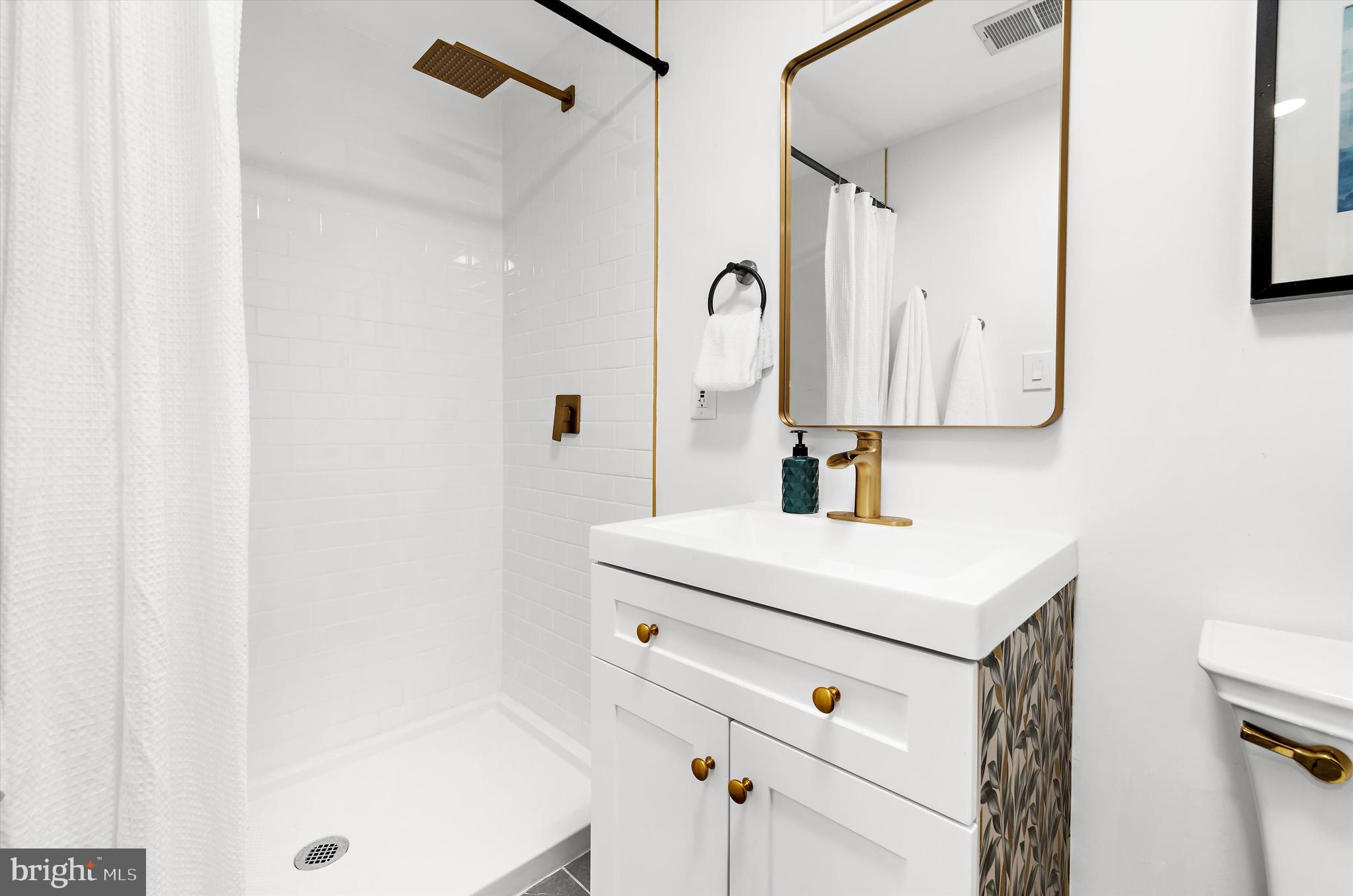 CARROLLTON MANOR - Residential