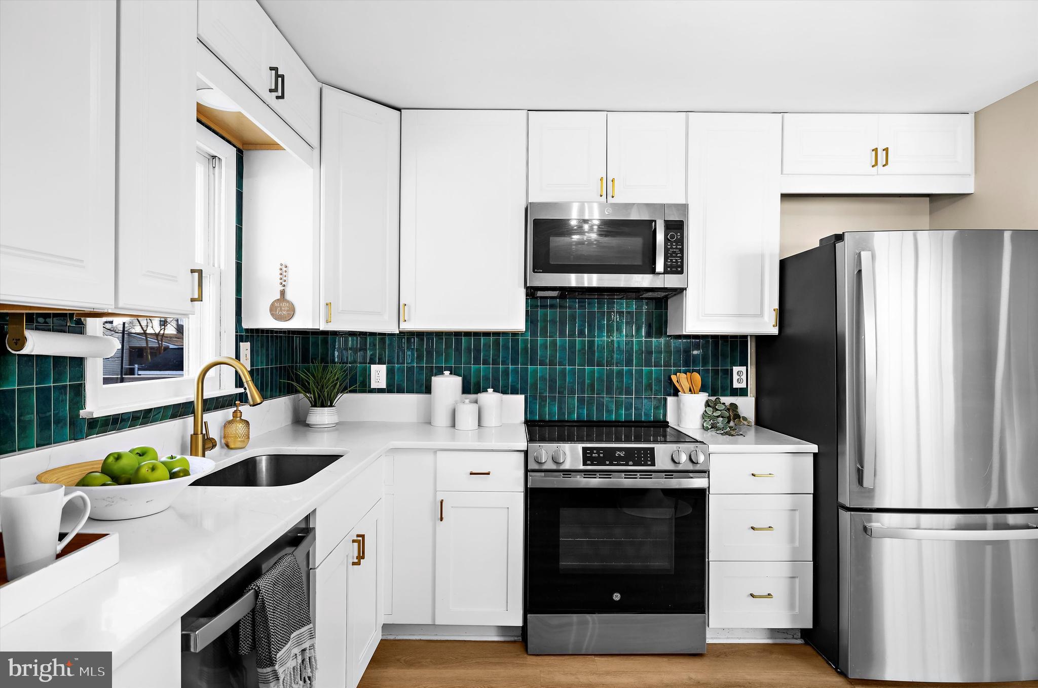 CARROLLTON MANOR - Residential