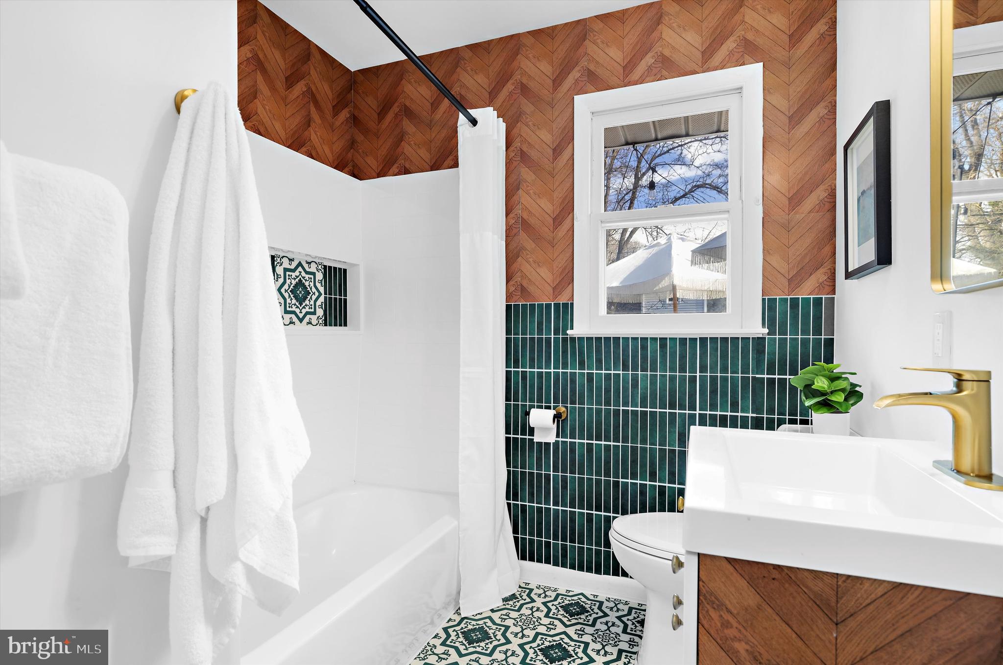 CARROLLTON MANOR - Residential