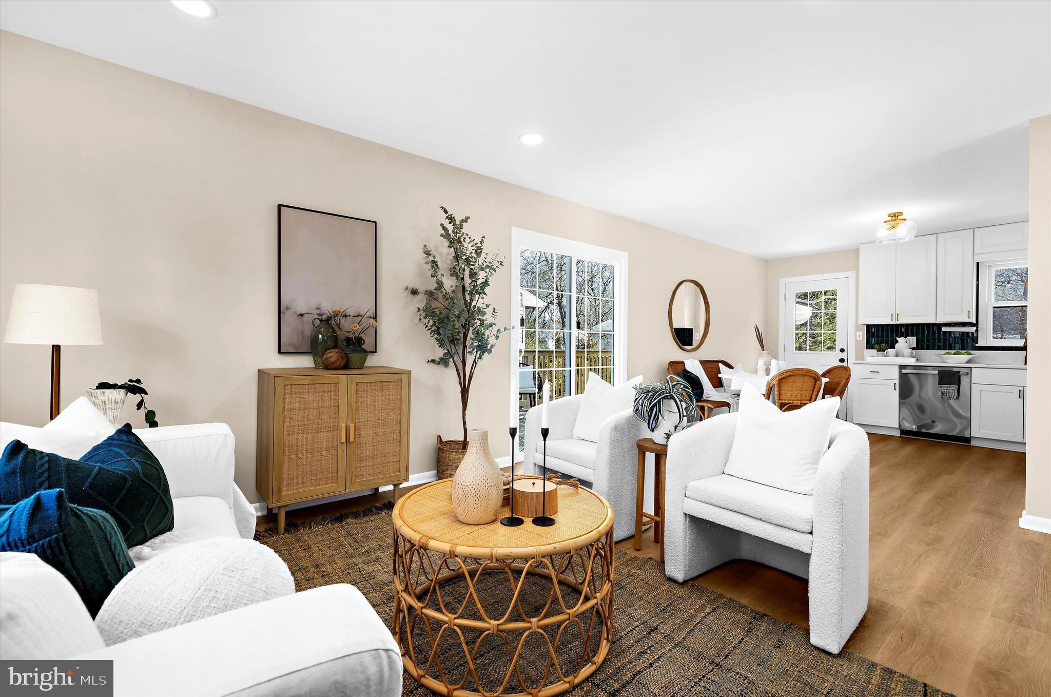 CARROLLTON MANOR - Residential