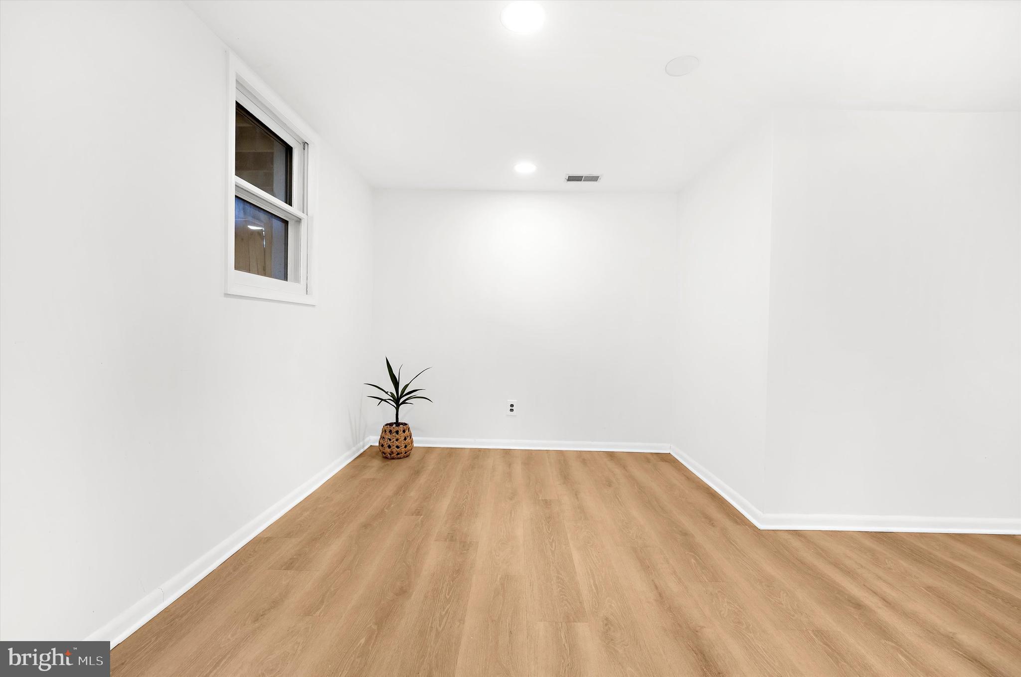 CARROLLTON MANOR - Residential