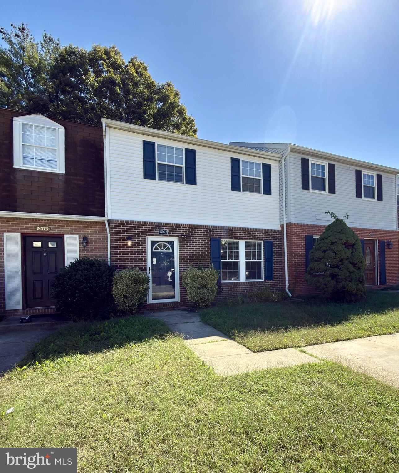 PORT O DUMFRIES - Residential Lease