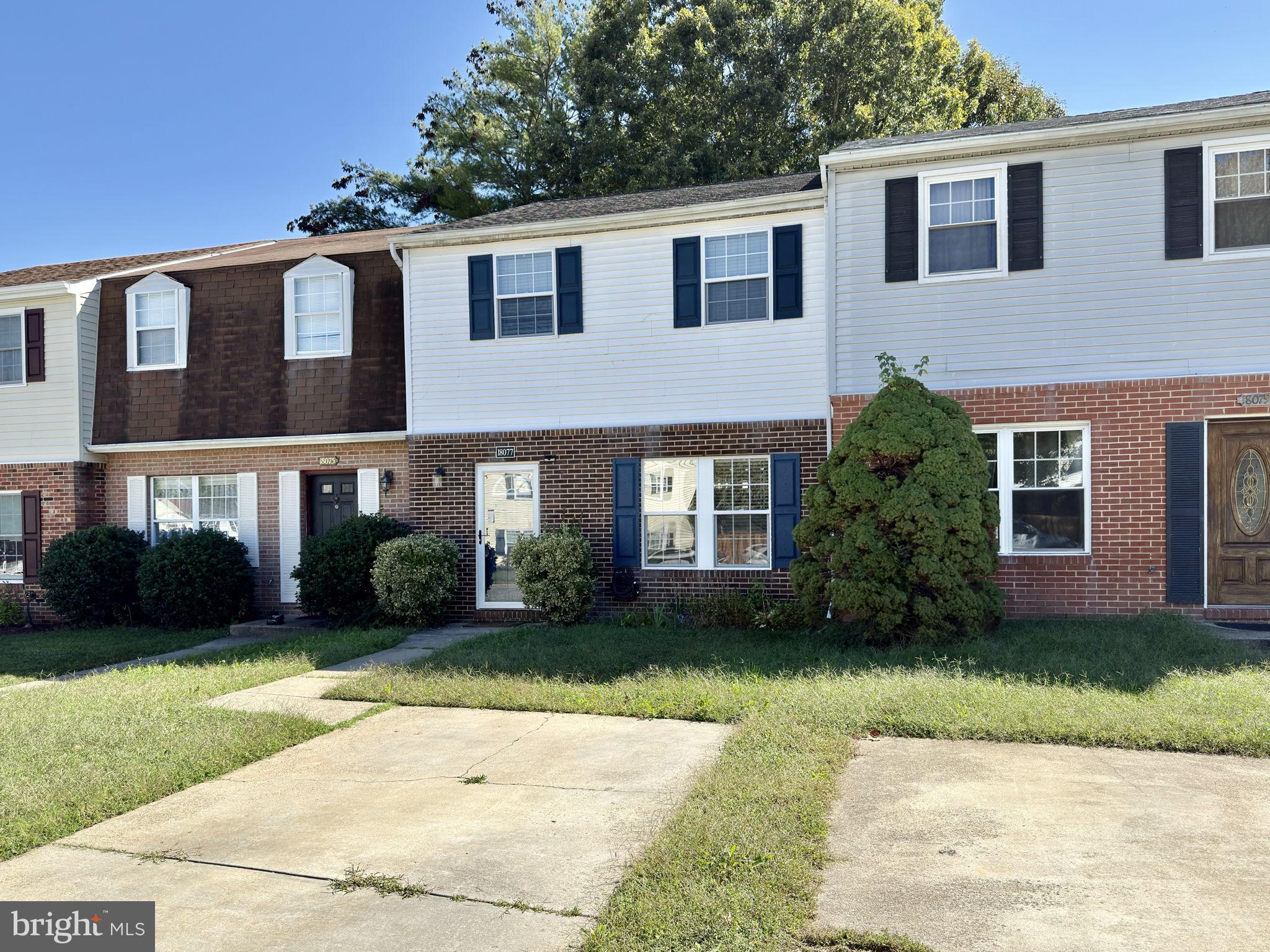 PORT O DUMFRIES - Residential Lease