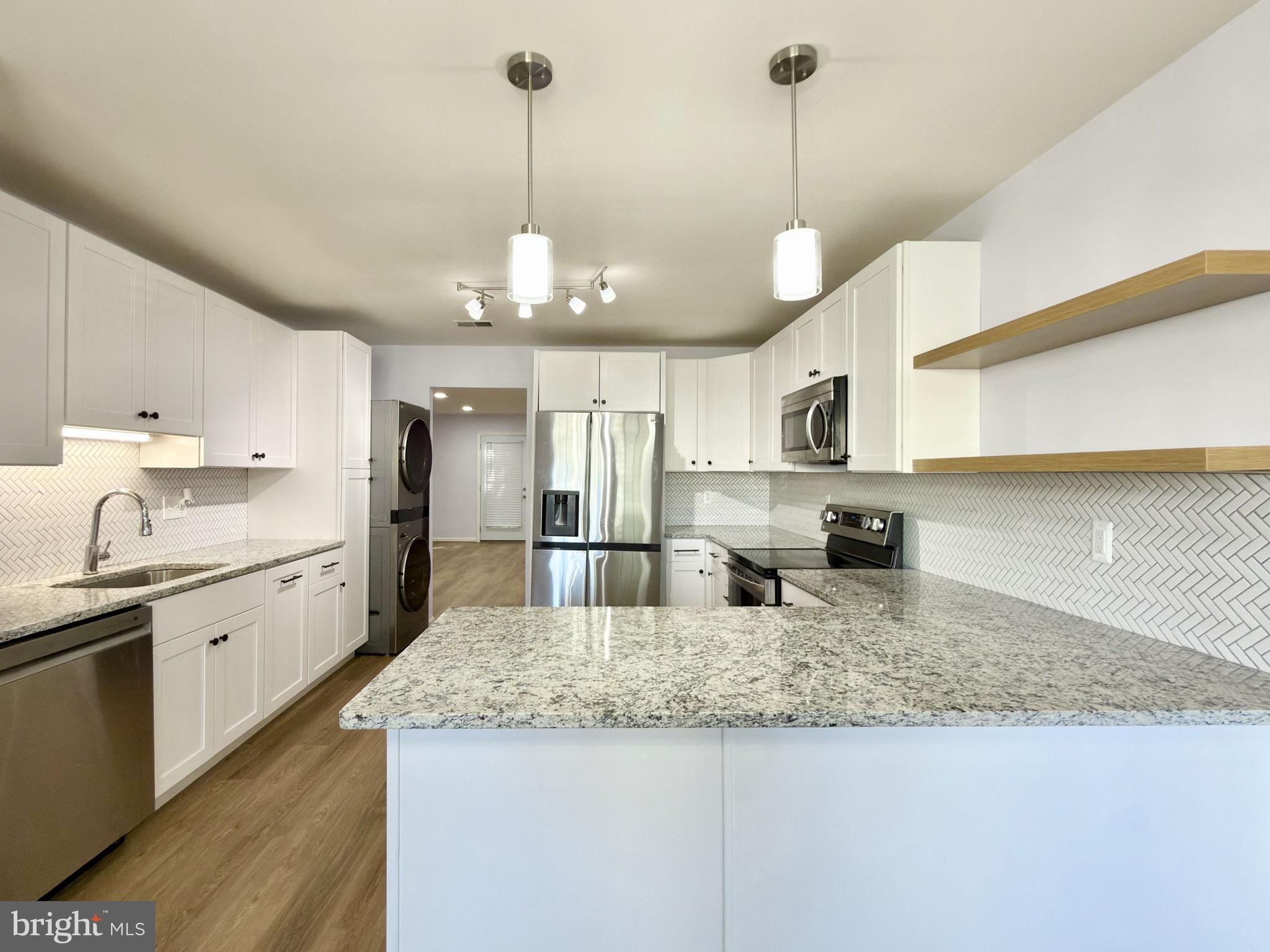 PORT O DUMFRIES - Residential Lease